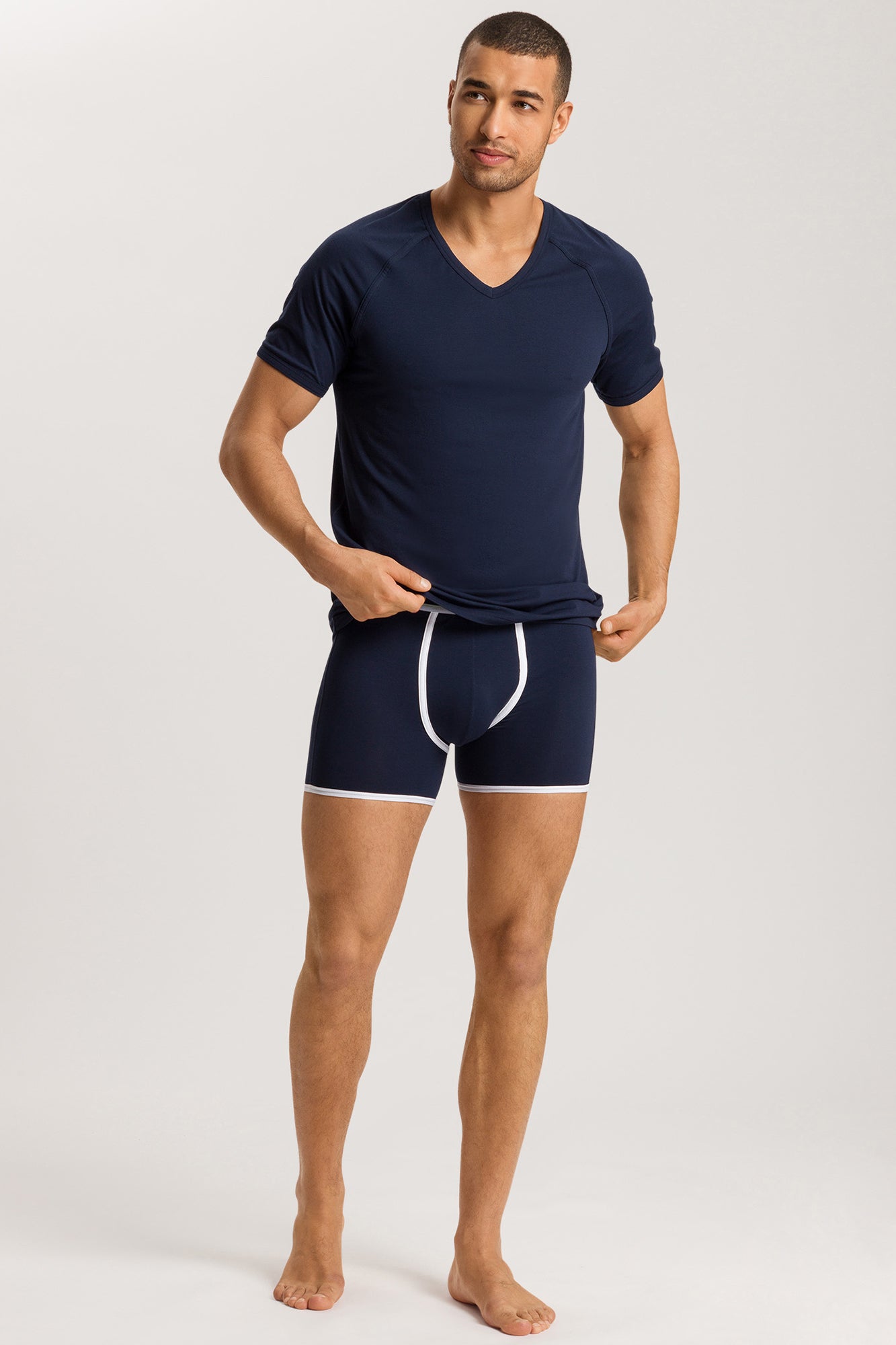 The Pierre-S/Slv Shirt V-Neck By HANRO In Deep Navy