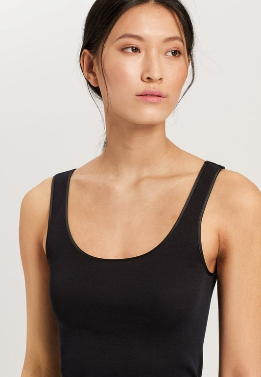 The Cotton Seamless-Tank Top By HANRO in Black
