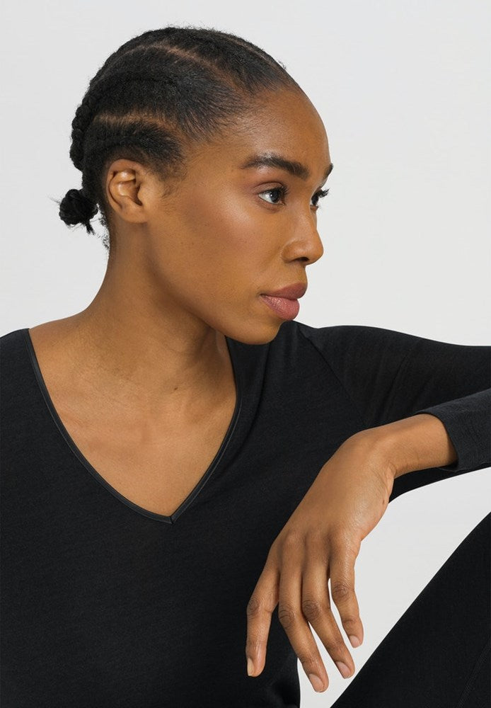 The Woolen Silk-L/Slv Shirt By Hanro in Black