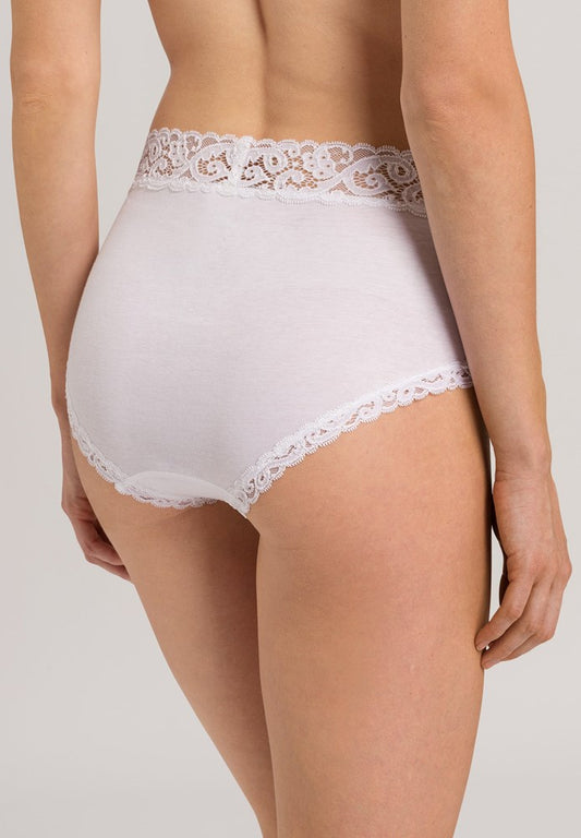 The Moments-Maxi Briefs By HANRO in White