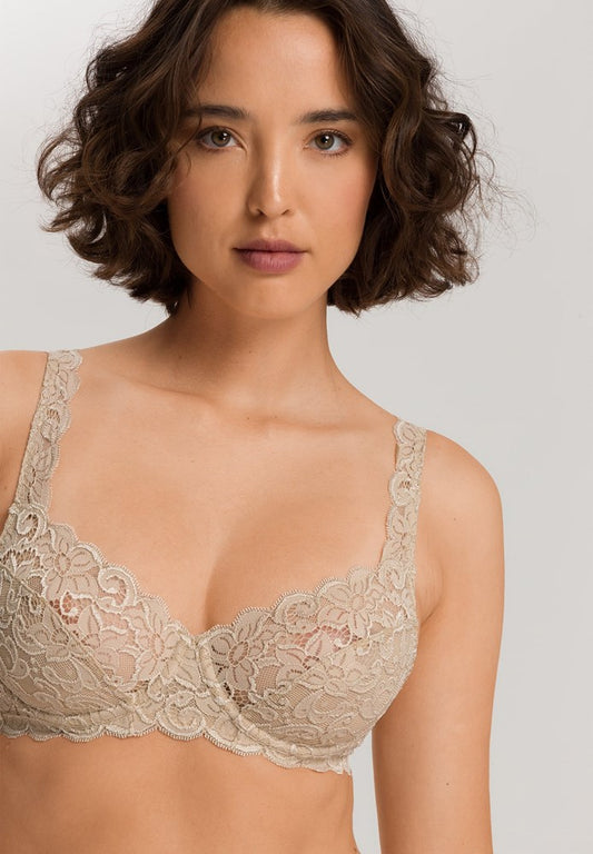 The Moments-U/Wire Bra By Hanro In Iced Cappuccino