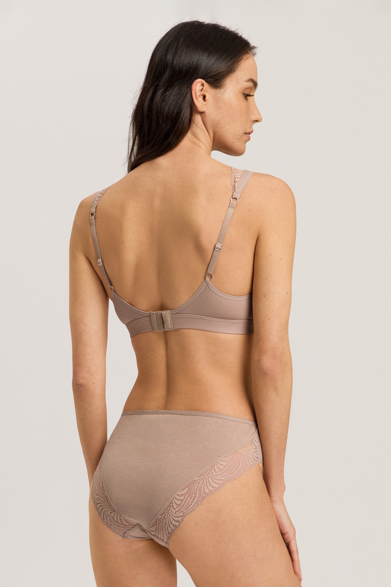The Milea Soft Cup Bra By HANRO In Mocha