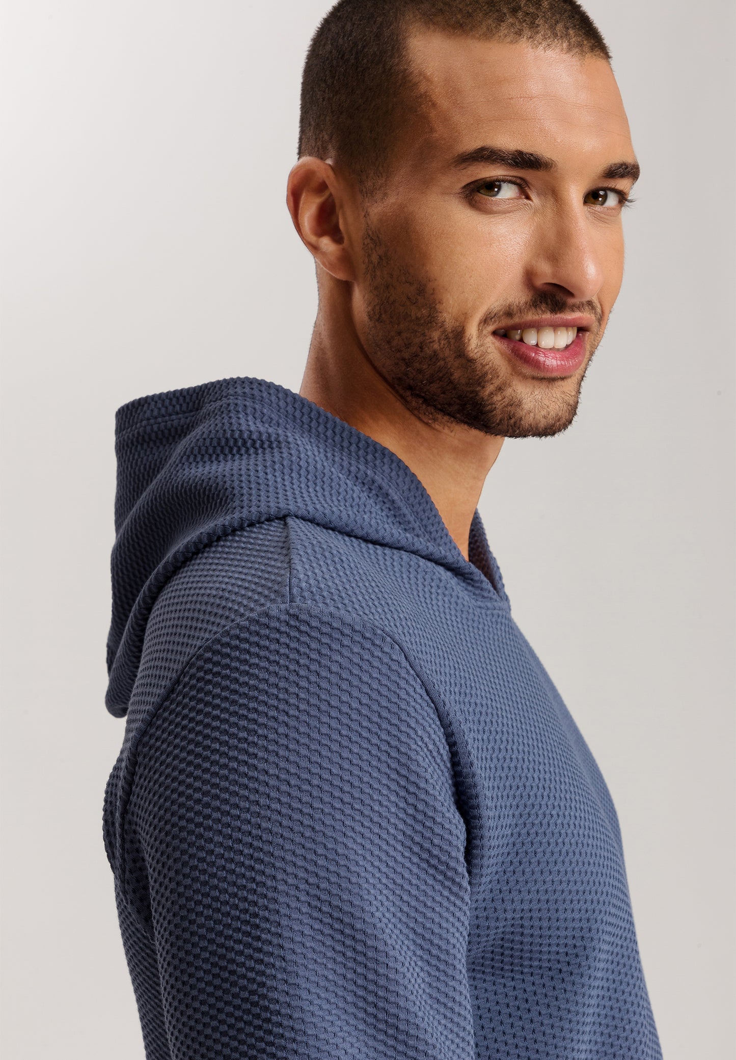 The Smartwear-Hoddy 1/2 Sleeve By Hanro In Vintage Indigo