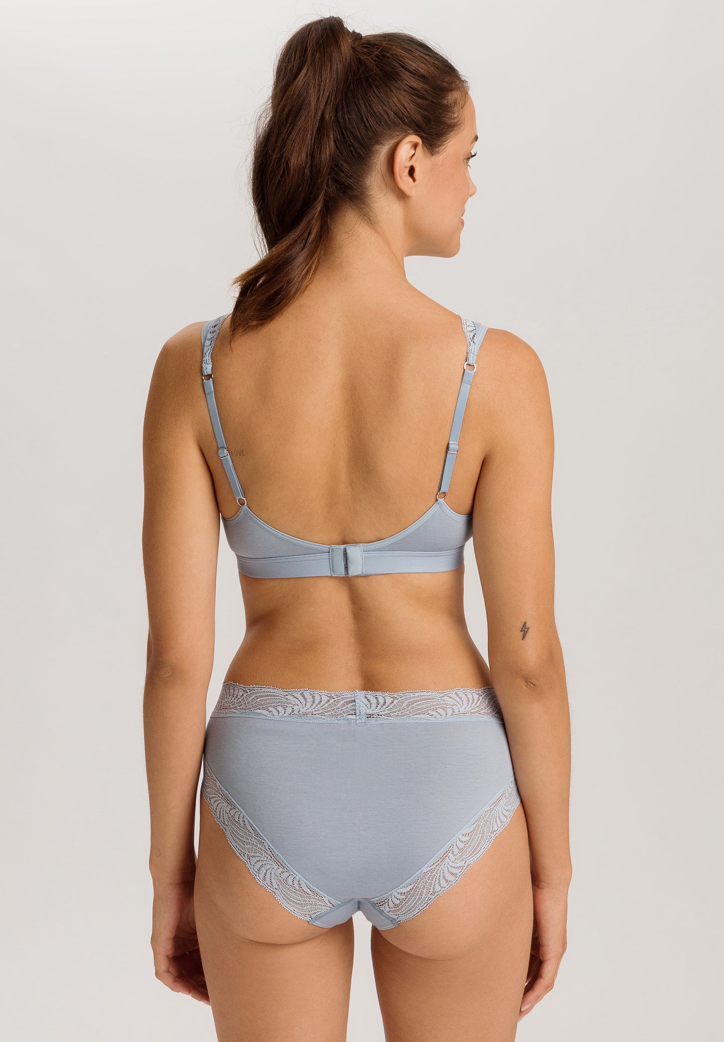 The Cotton Delight-Soft Cup Bra By Hanro in Sea Breeze