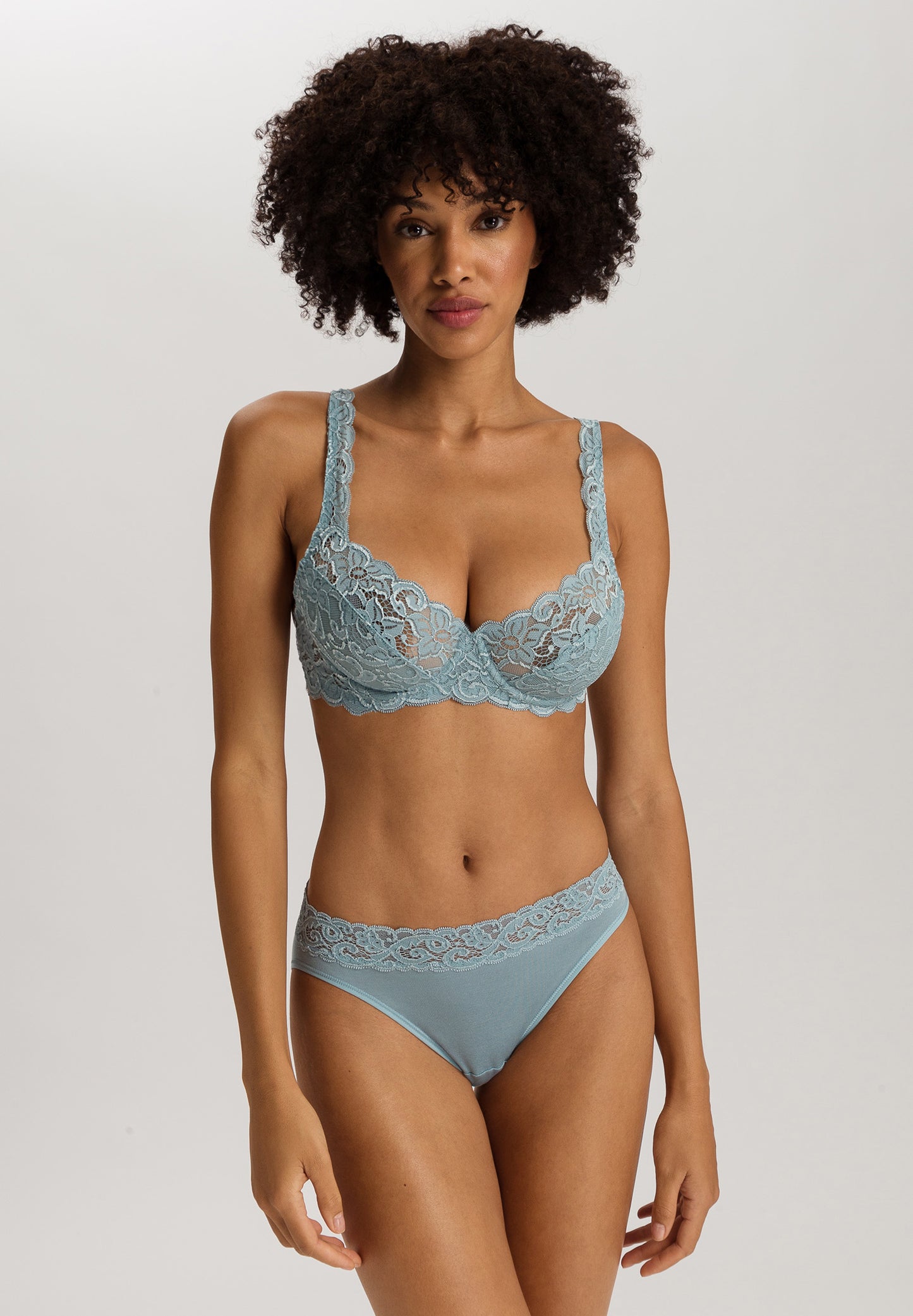 The Moments-U/Wire Bra By Hanro in Tourmaline Blue
