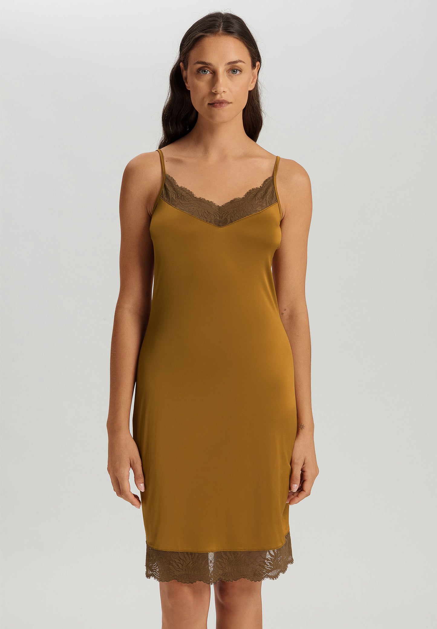 The Gale-Negligee 95 Cm By Hanro in Golden Cumin