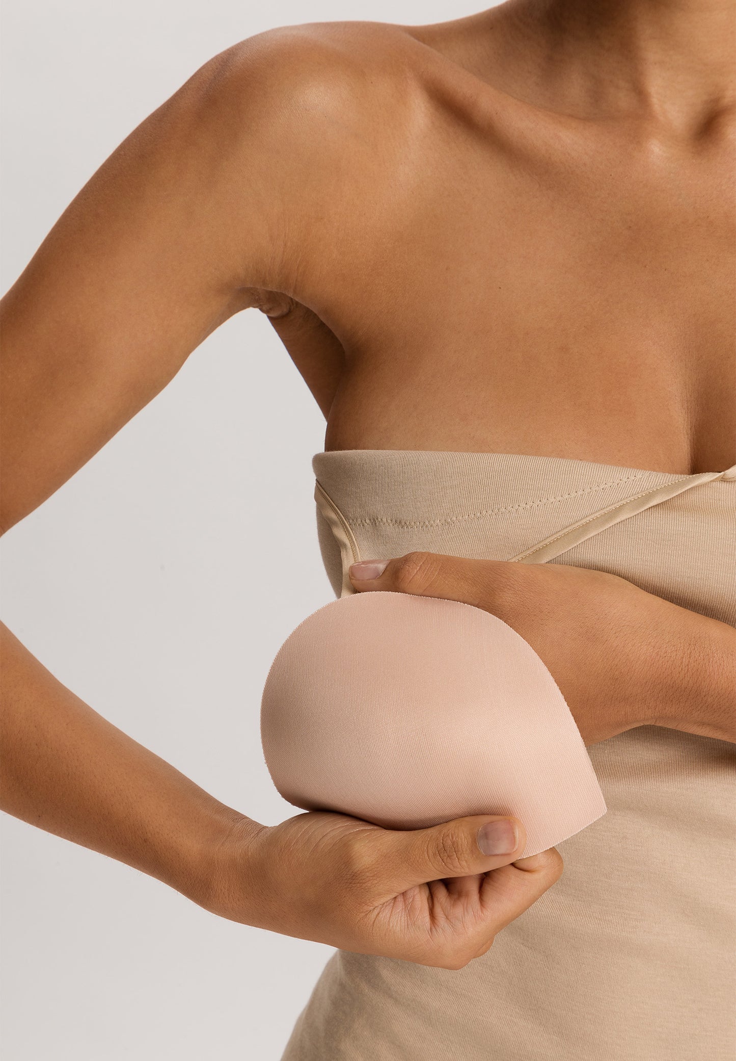 The Cotton Seamless-Spaghetti Top Padded By Hanro in Iced Cappuccino