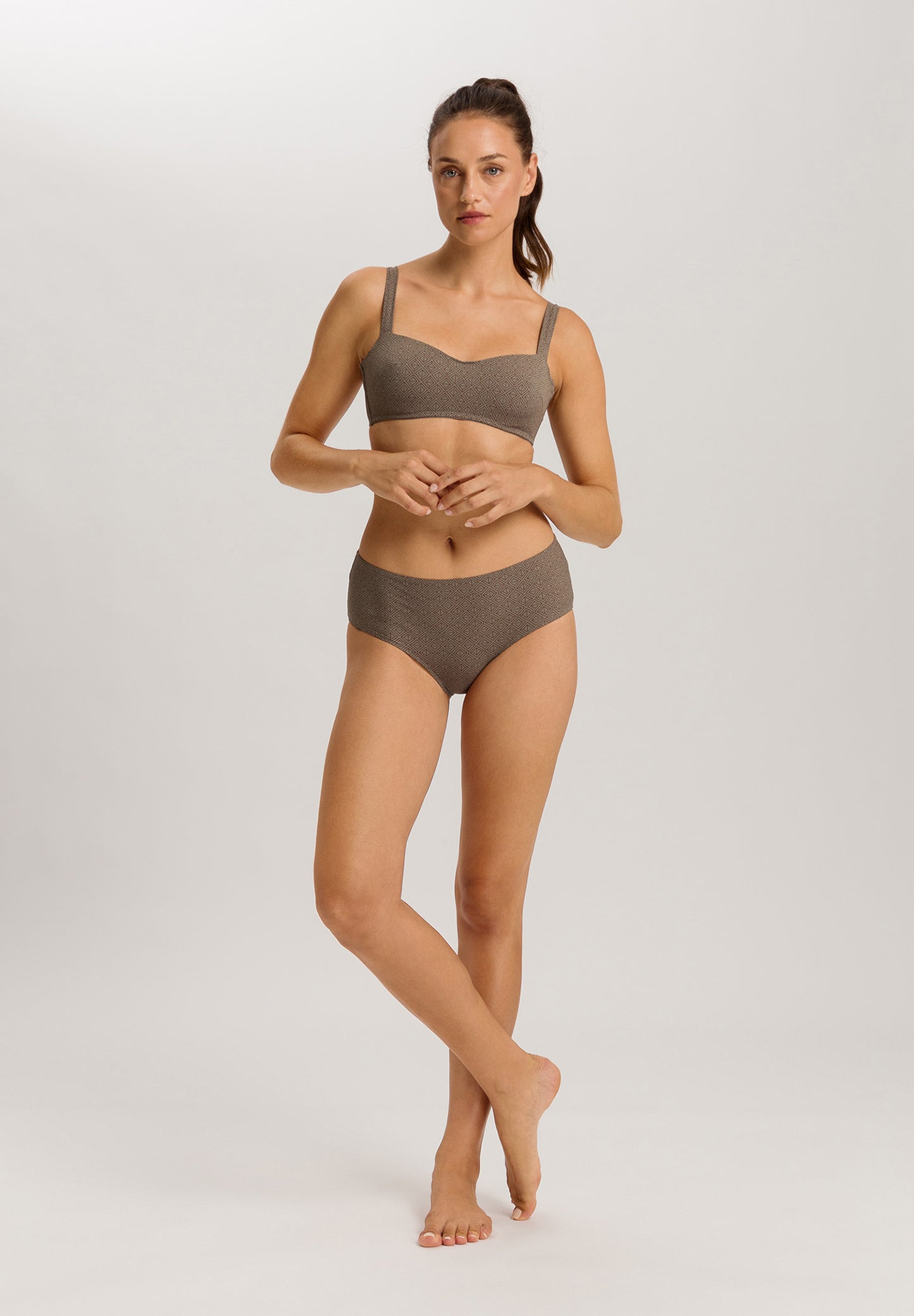 The Alicia-Maxi Briefs By Hanro In Kalamata Pattern