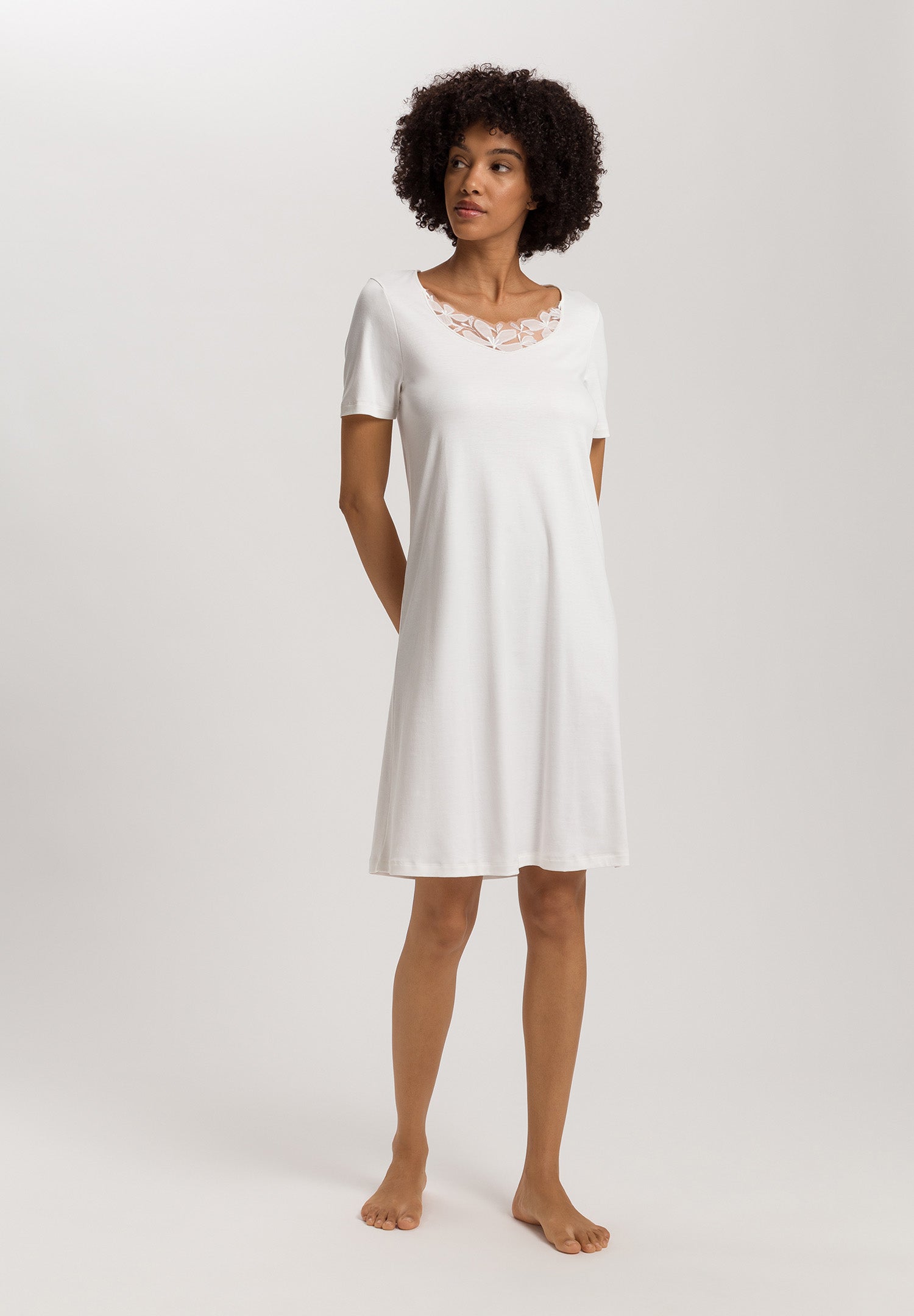 The Kalea Nw-S/Slv Nightdress 100 Cm By Hanro in Off White