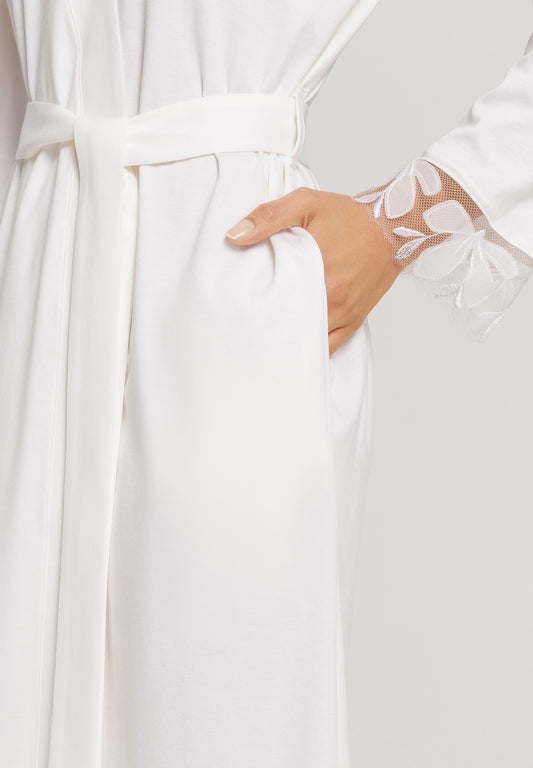 The Kalea Nw-Robe 115Cm By Hanro in Off White