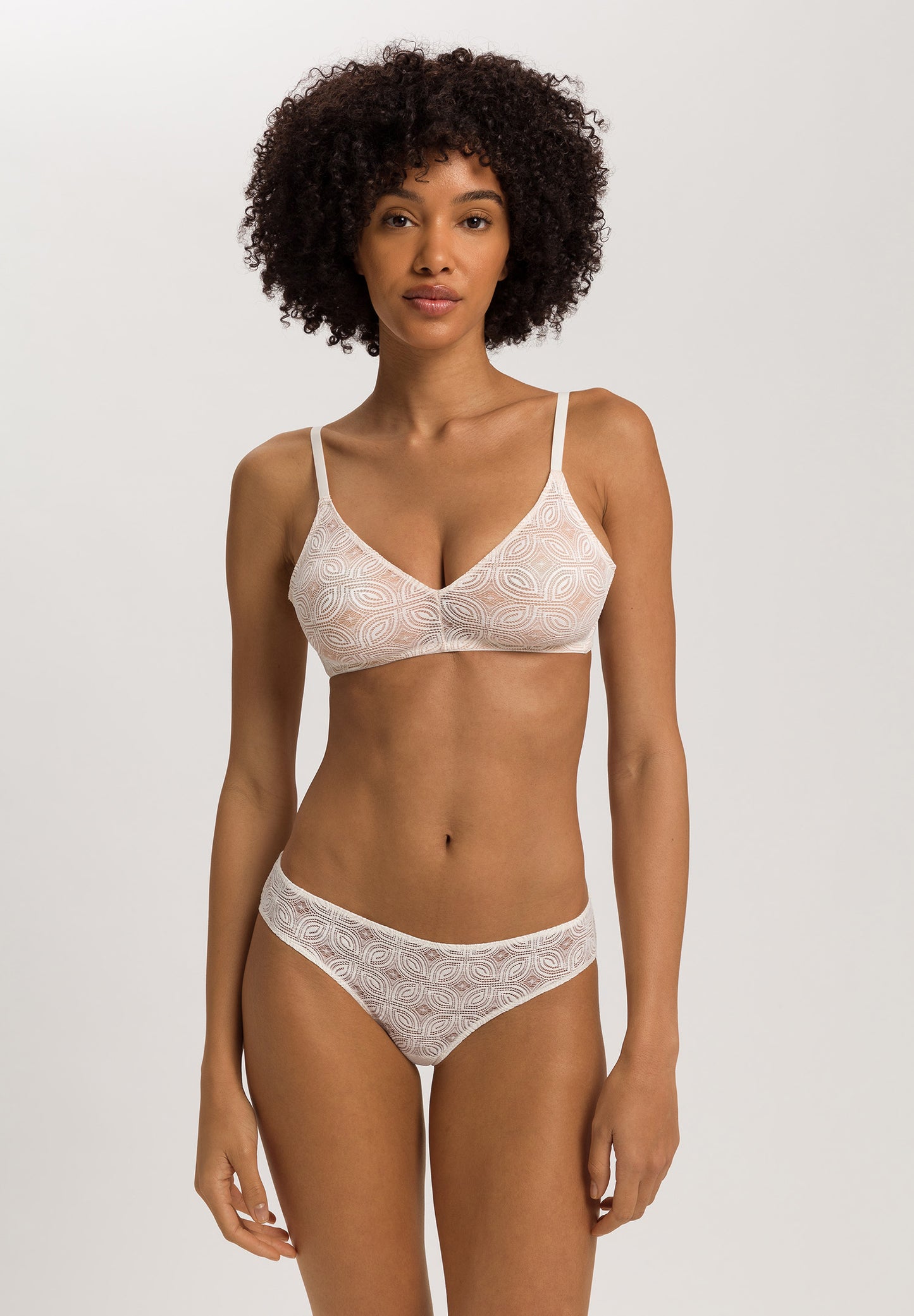 The Ruby-Soft Cup Bra By Hanro in Misty White