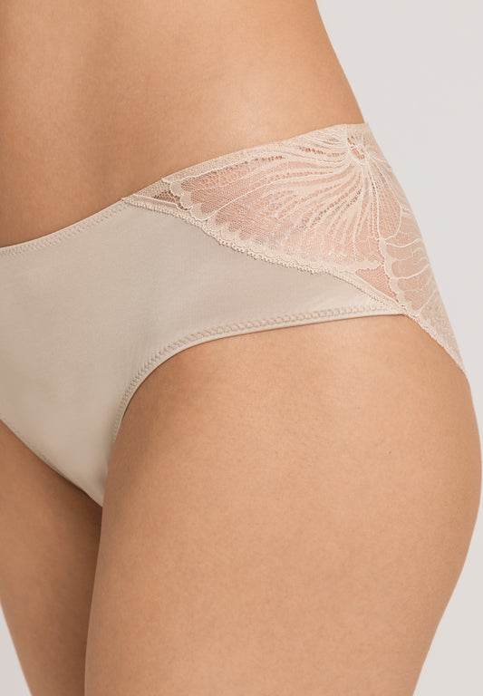 The Lilith-Midi Briefs By Hanro in Coffee Quartz