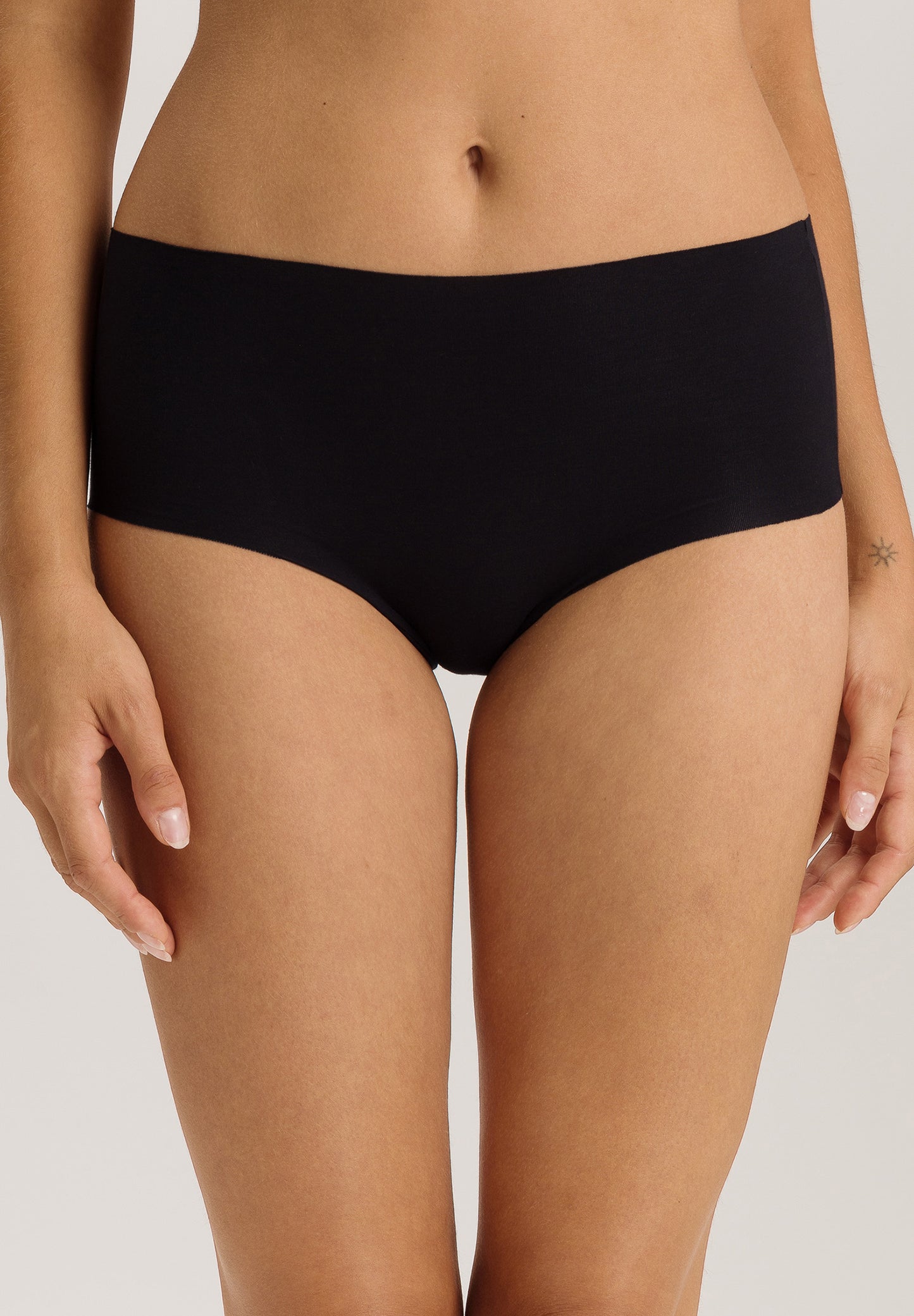 Invisible Cotton-Maxi Briefs