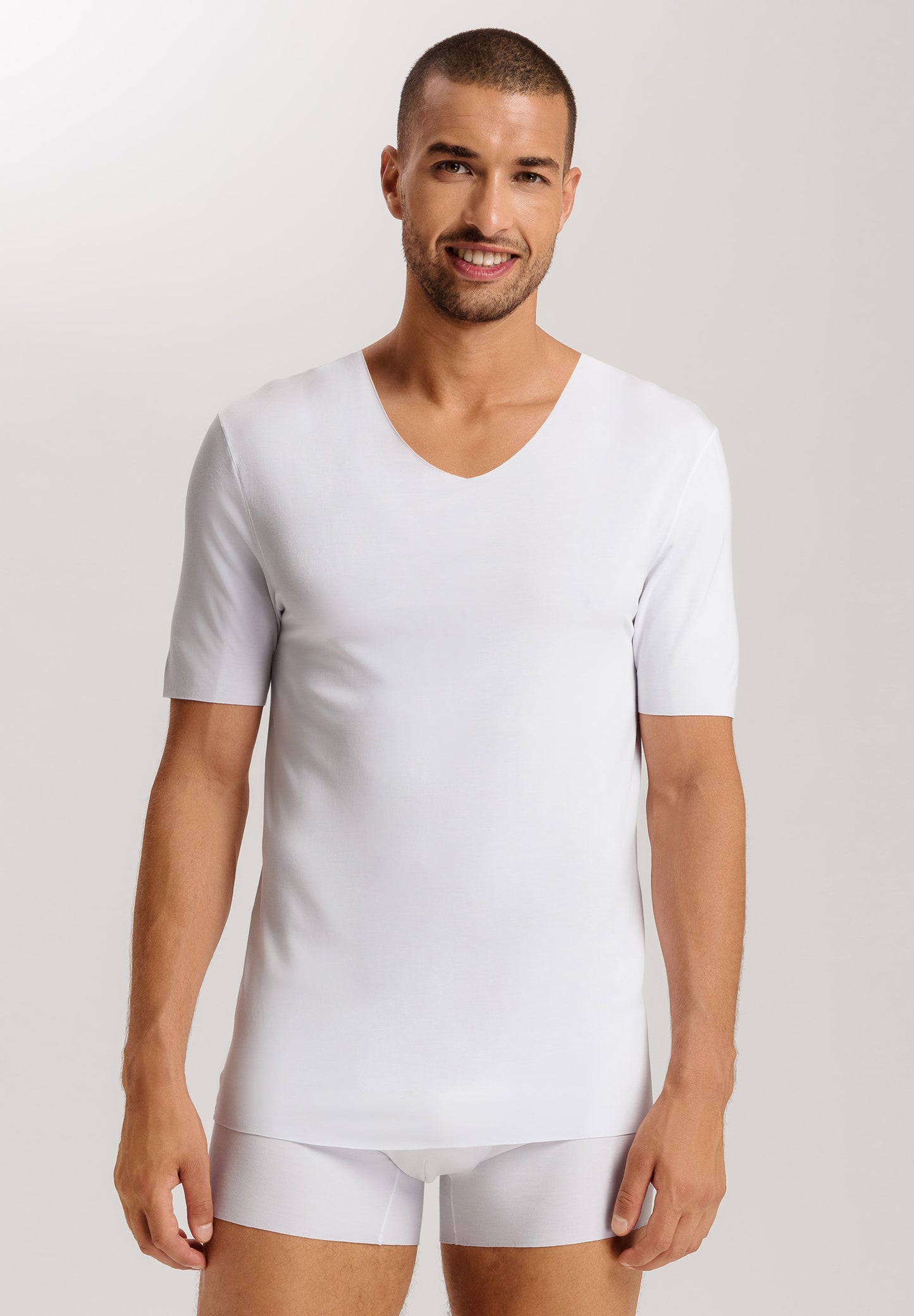 Clean Cut-S/Slv Shirt V-Neck