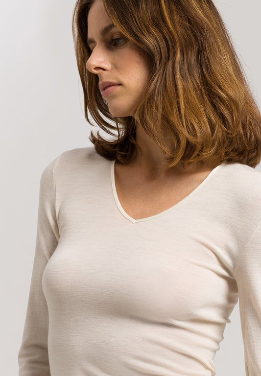 The Woolen Silk-L/Slv Shirt By Hanro in Cygne
