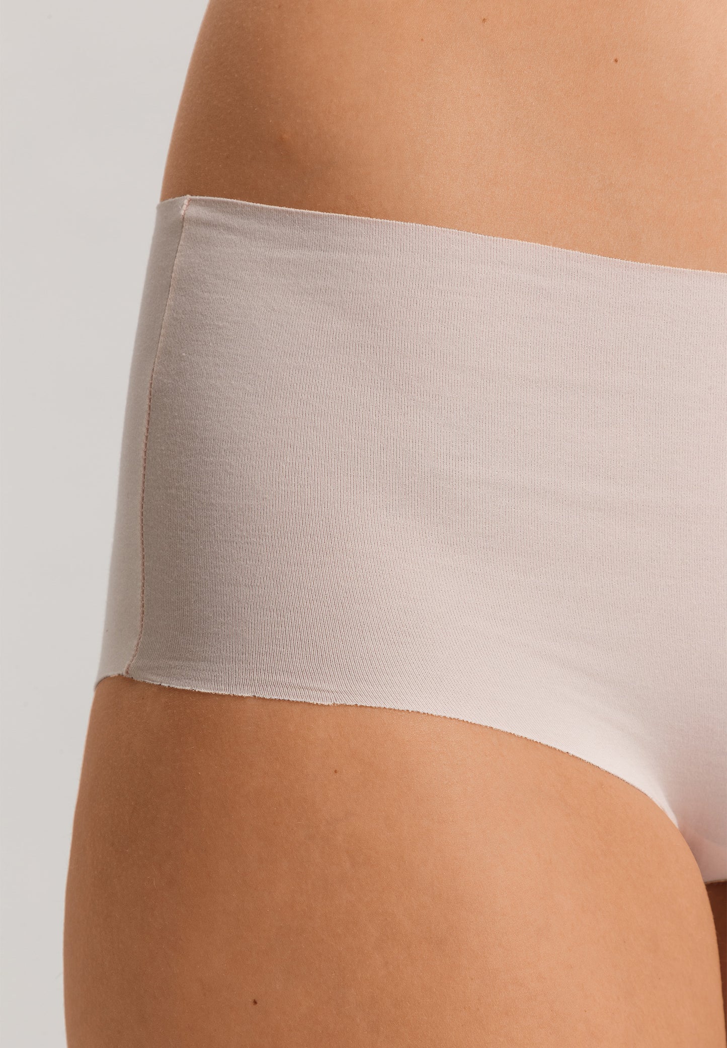 Invisible Cotton-Maxi Briefs