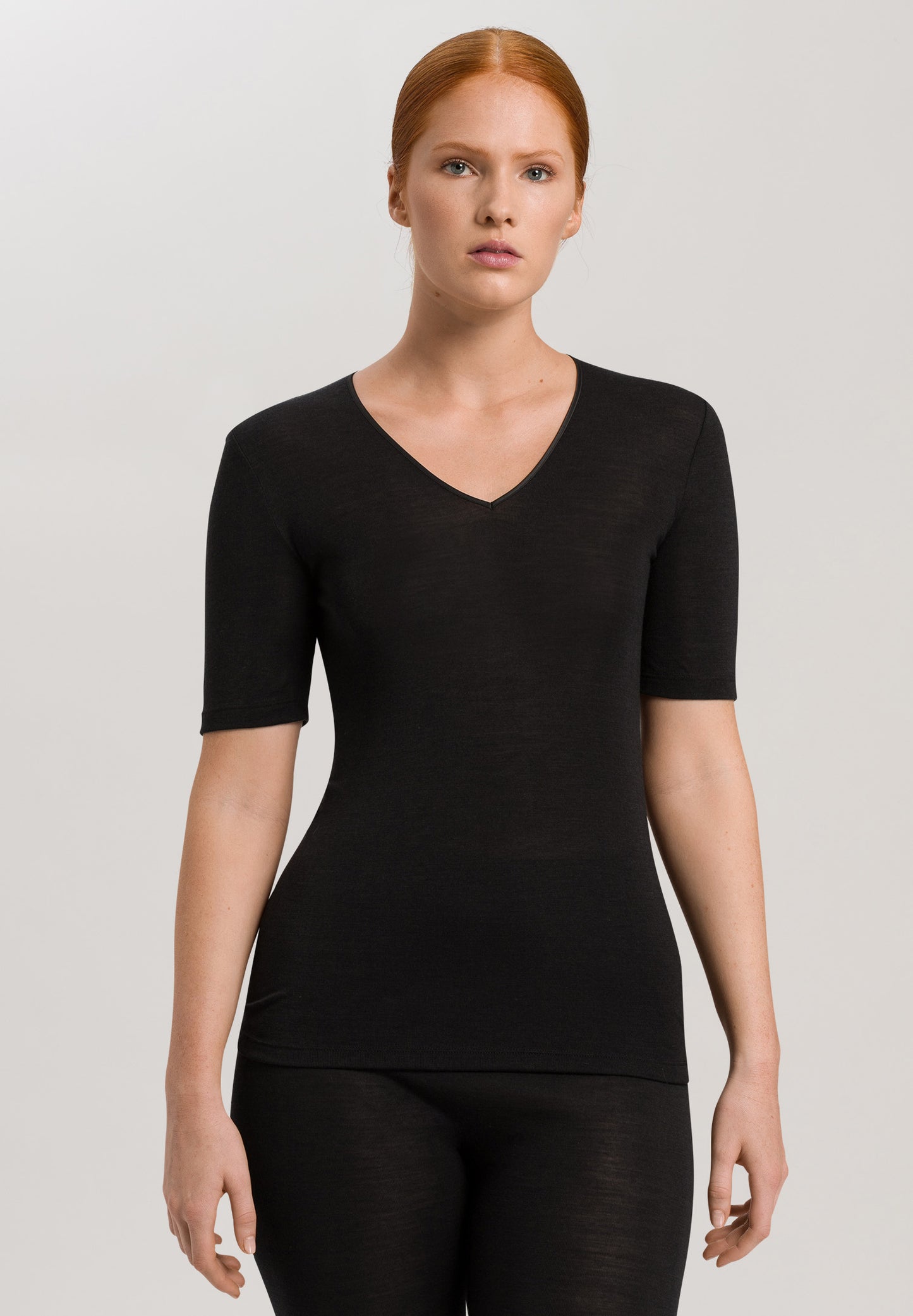 HANRO Black Woolen Silk Short Sleeve Shirt