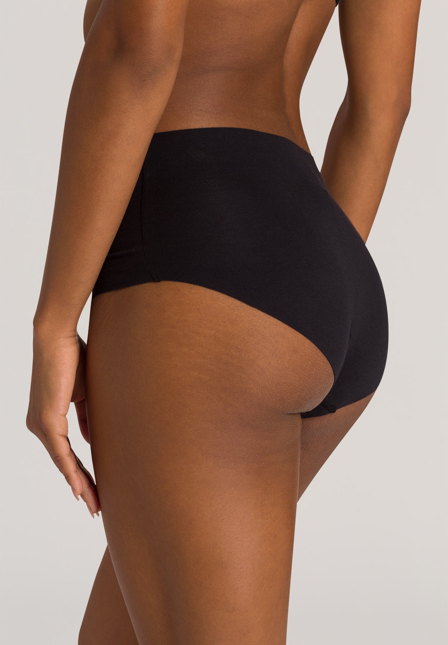 HANRO Black Invisible Cotton Full Brief
