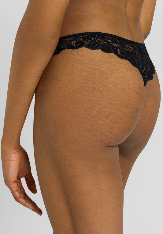 HANRO Womens Moments Thong in black