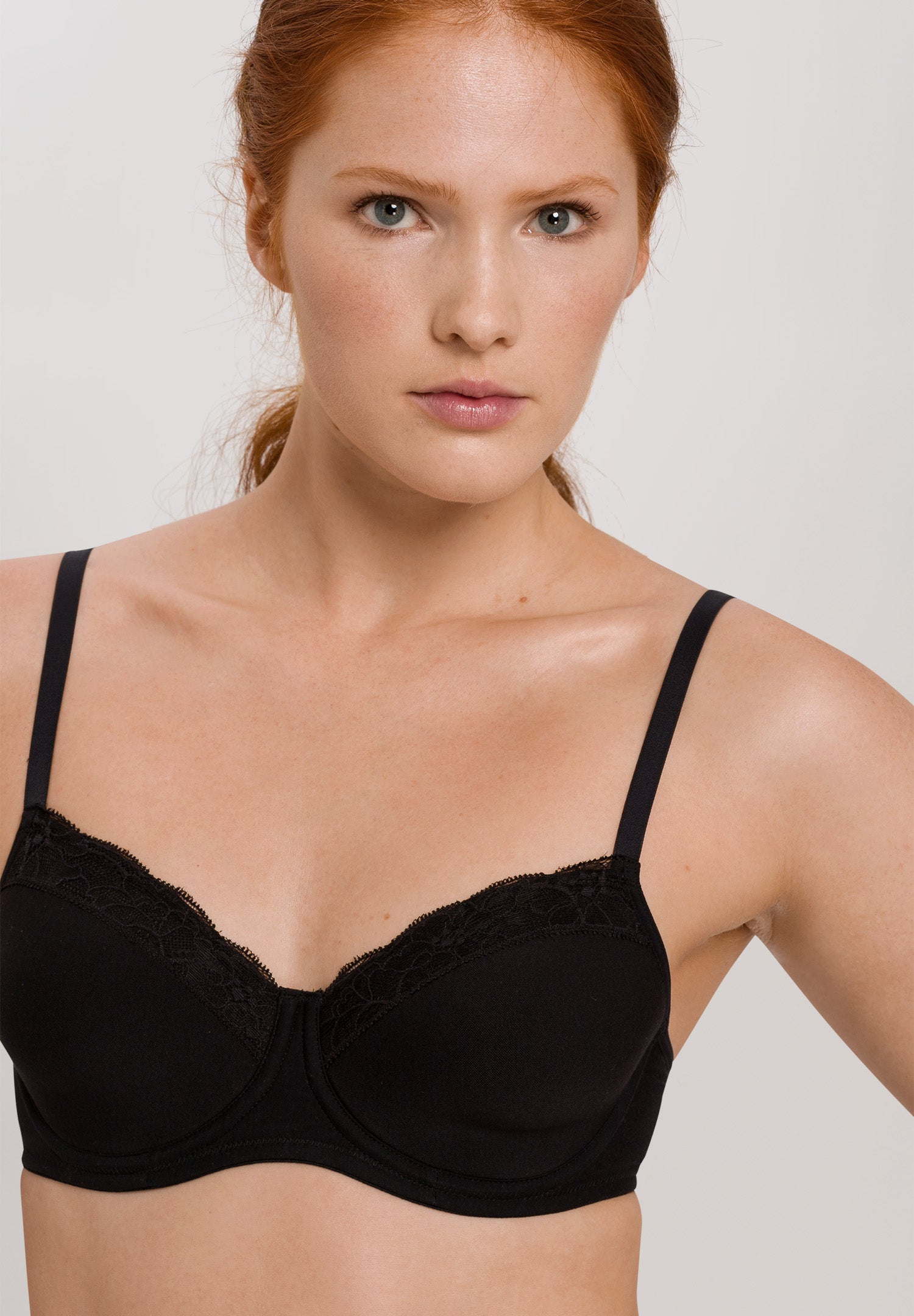 HANRO Black Cotton Lace T-Shirt Bra