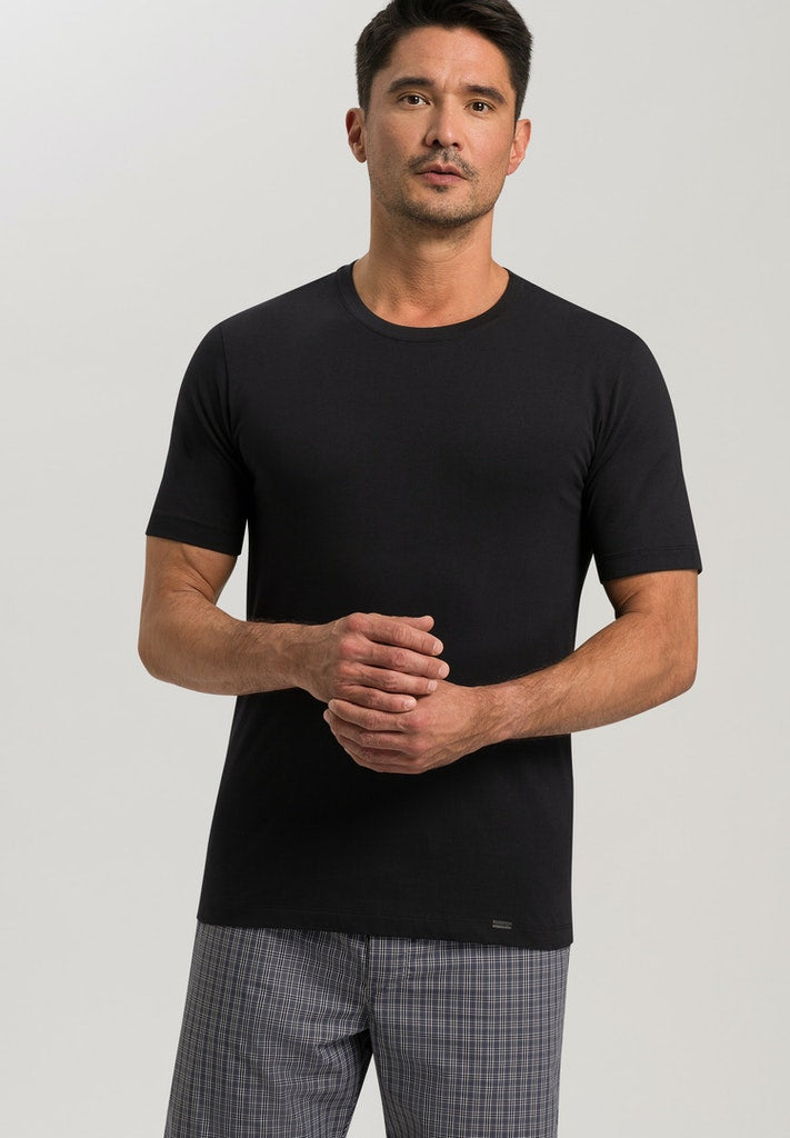 Mens Living Shirt in black | HANRO