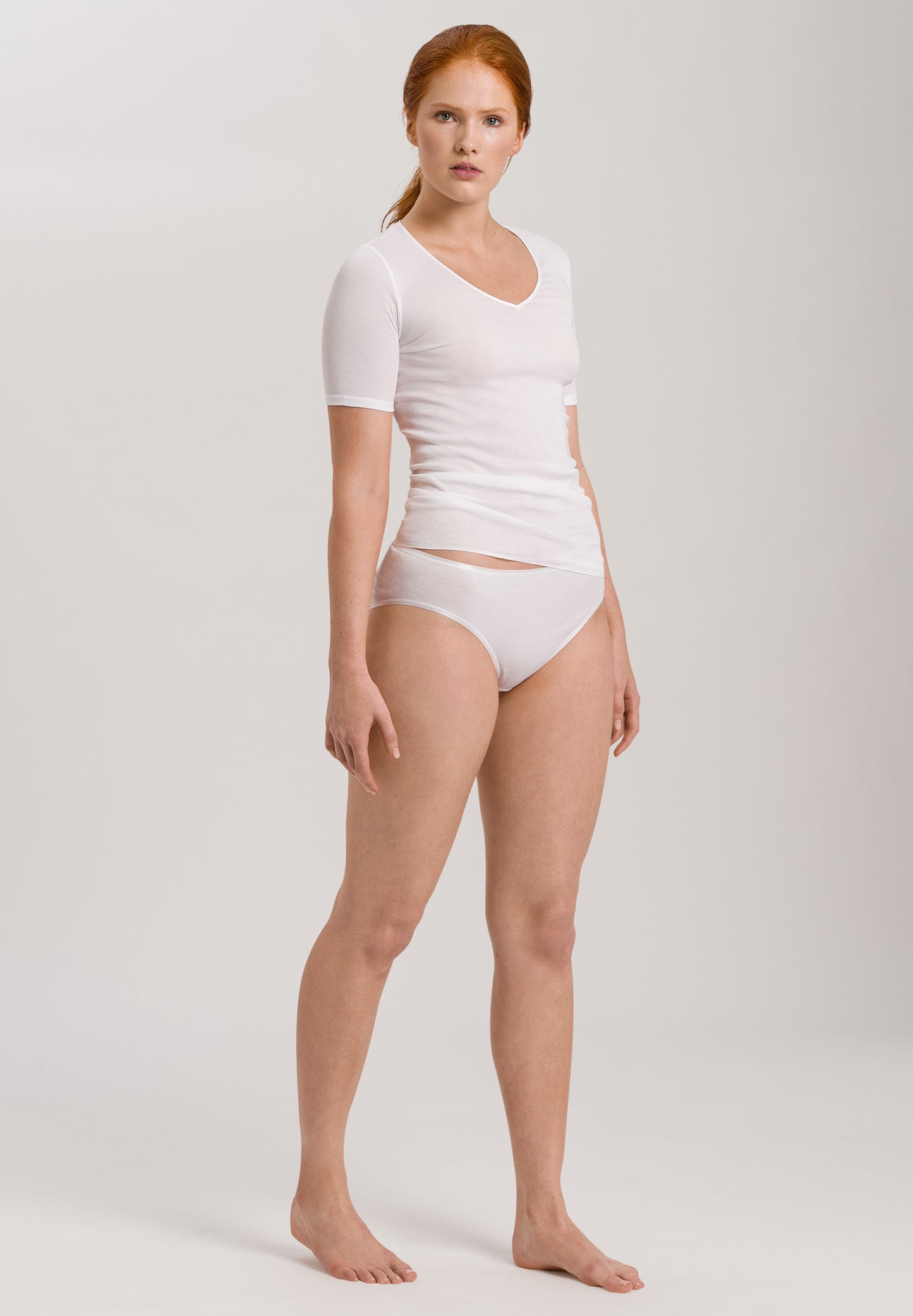 HANRO White Cotton Seamless V-Neck Short Sleeve Shirt