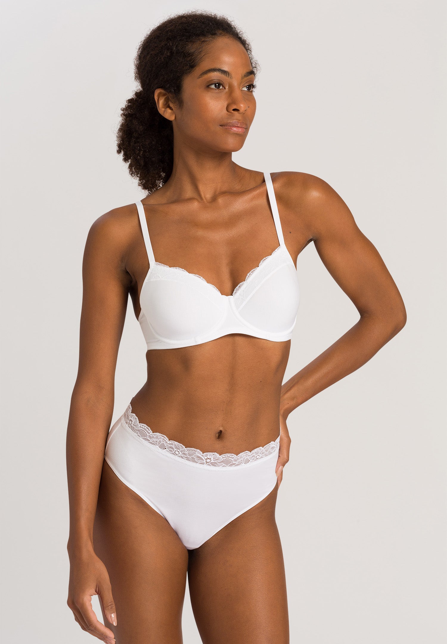 HANRO White Cotton Lace T-Shirt Bra