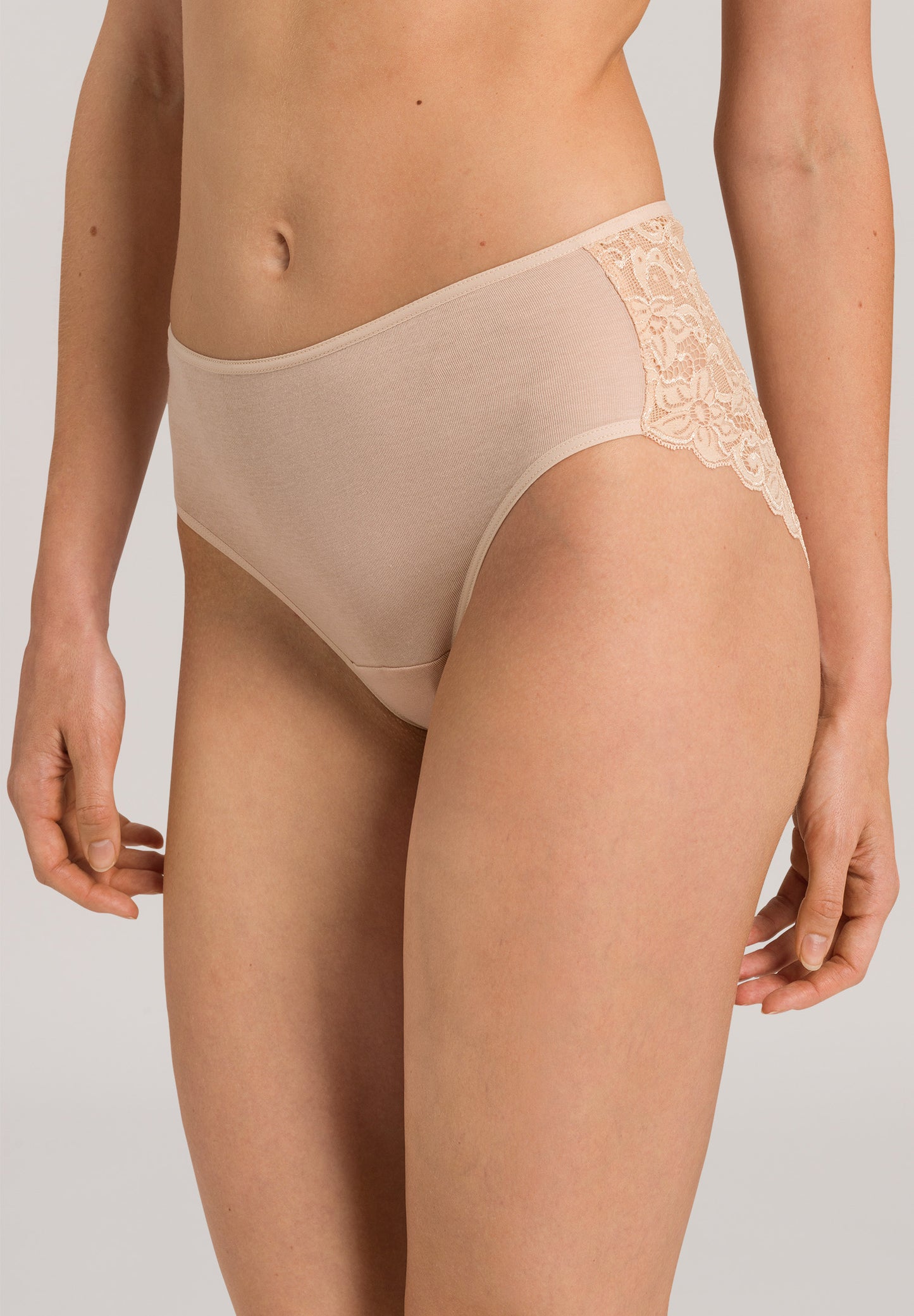 HANRO Beige Moments Midi Brief