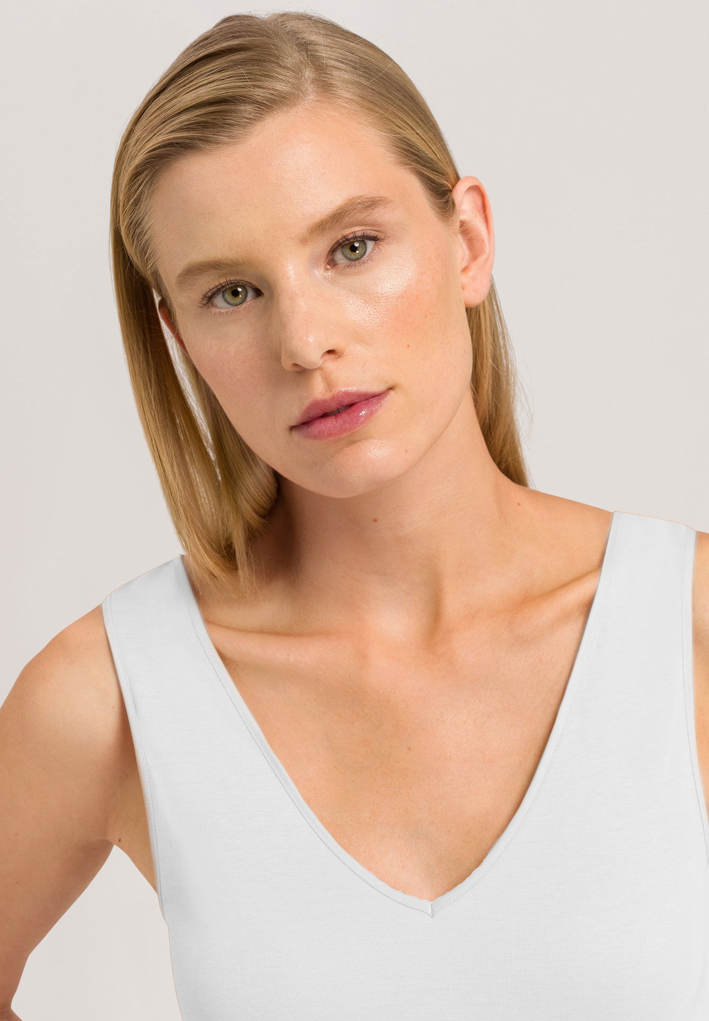 HANRO White Cotton Seamless V Neck Top