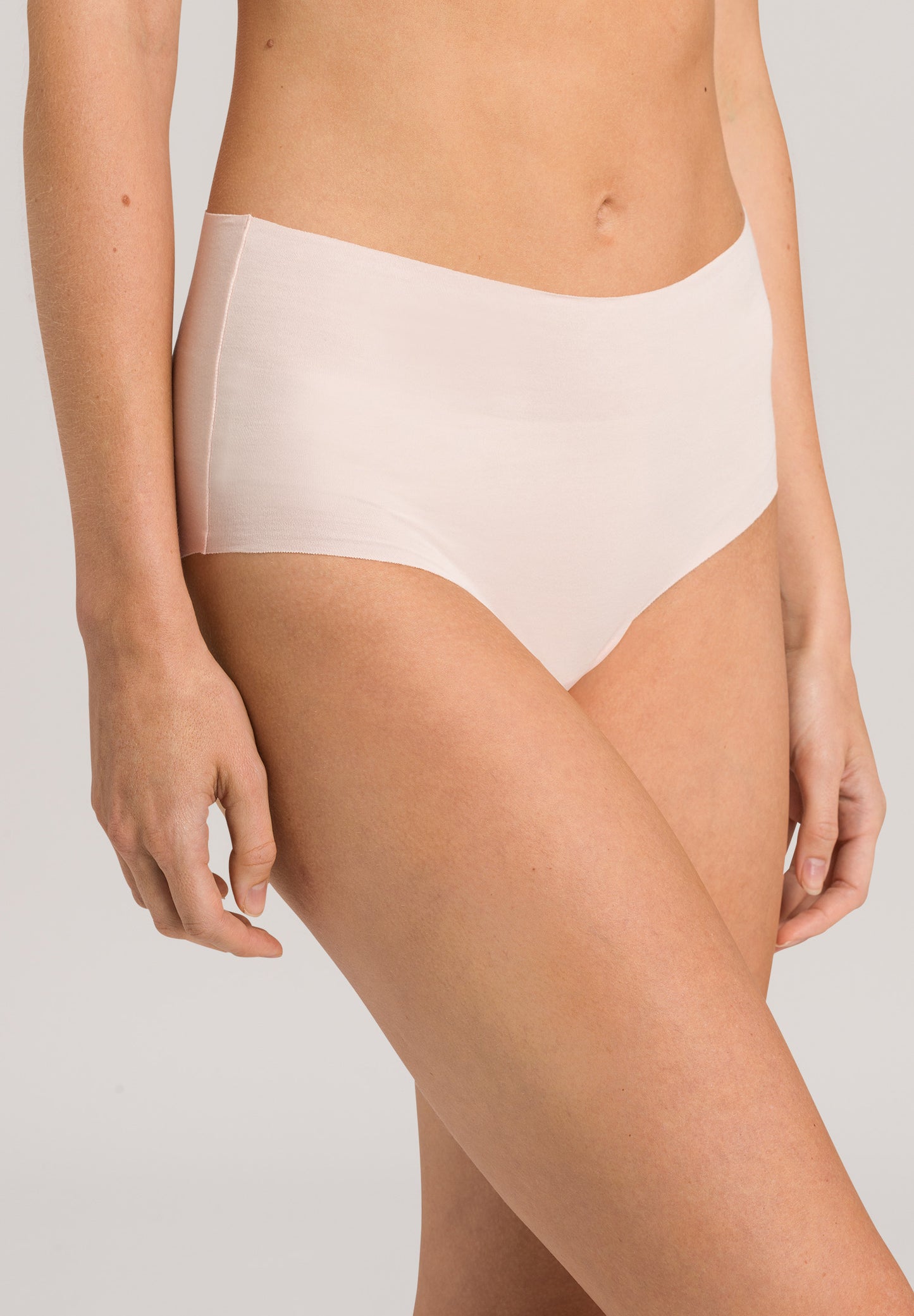 HANRO Powder Invisible Cotton Full Brief