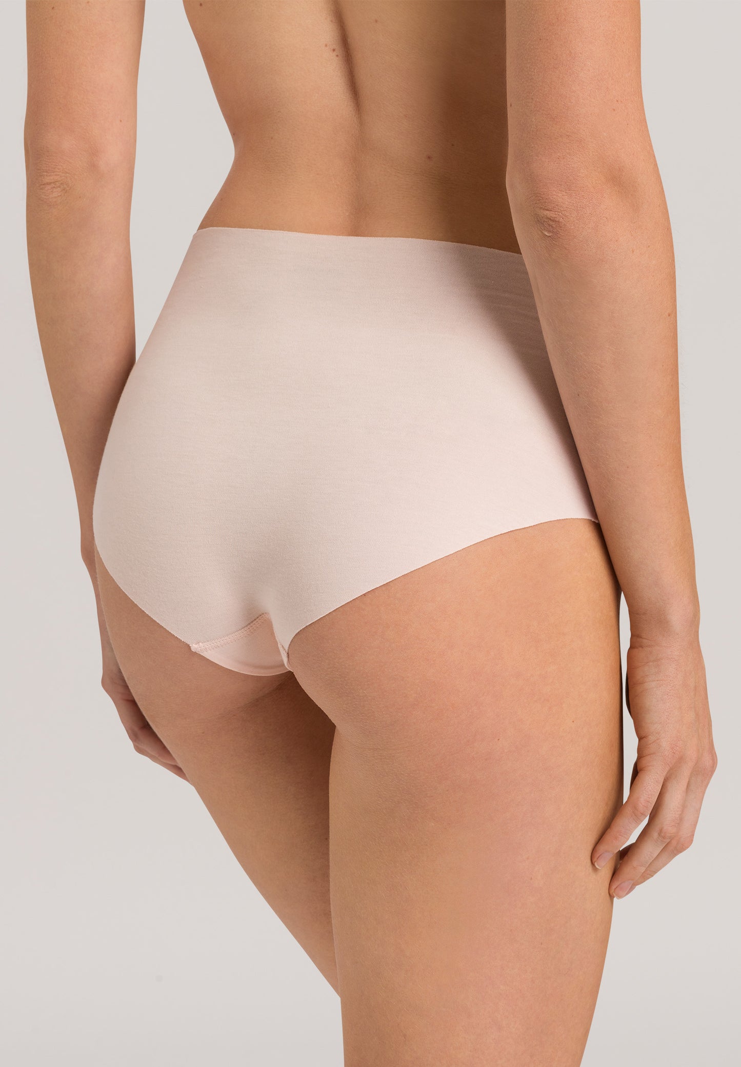 HANRO Powder Invisible Cotton Full Brief