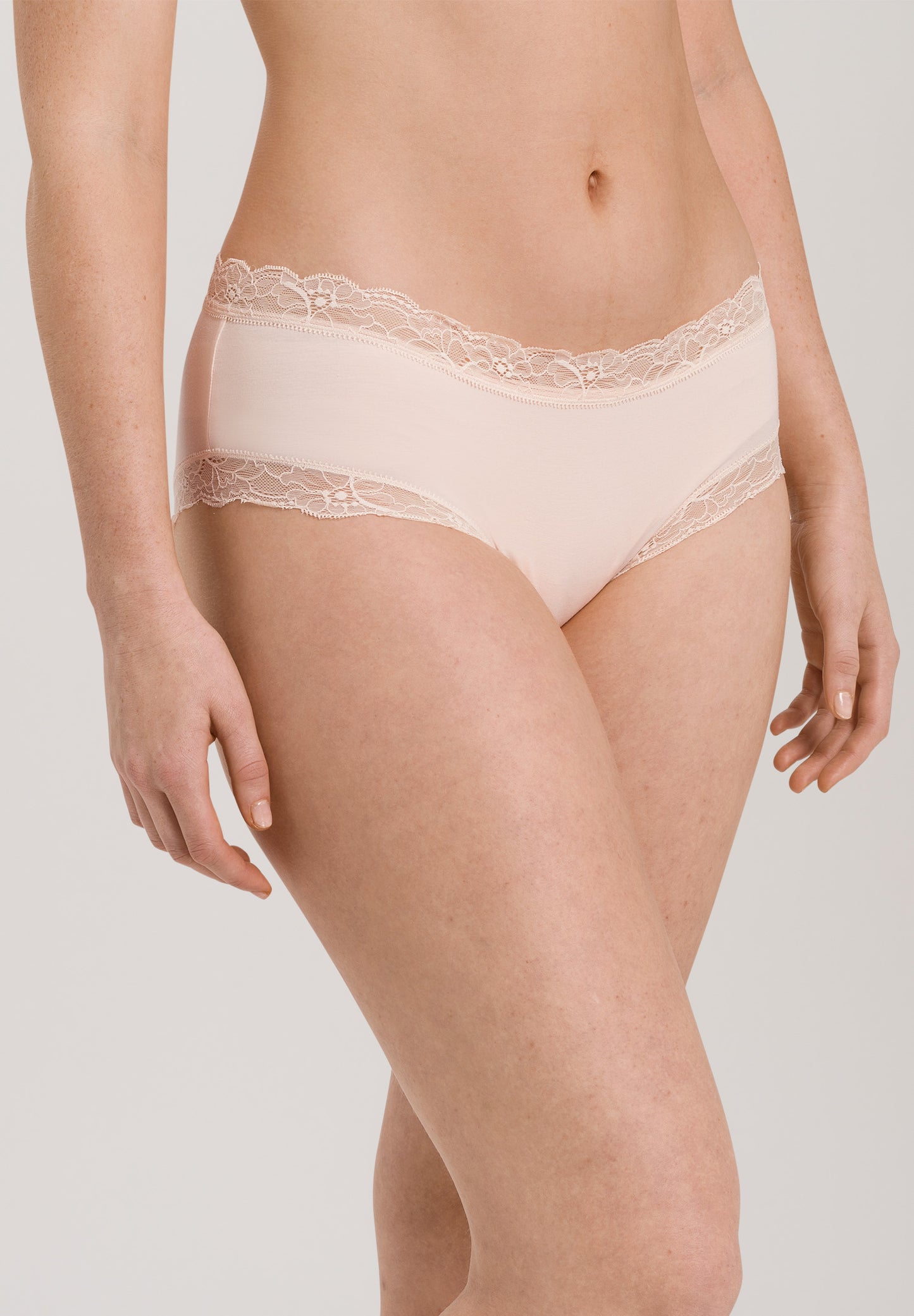 HANRO Powder Cotton lace hipster