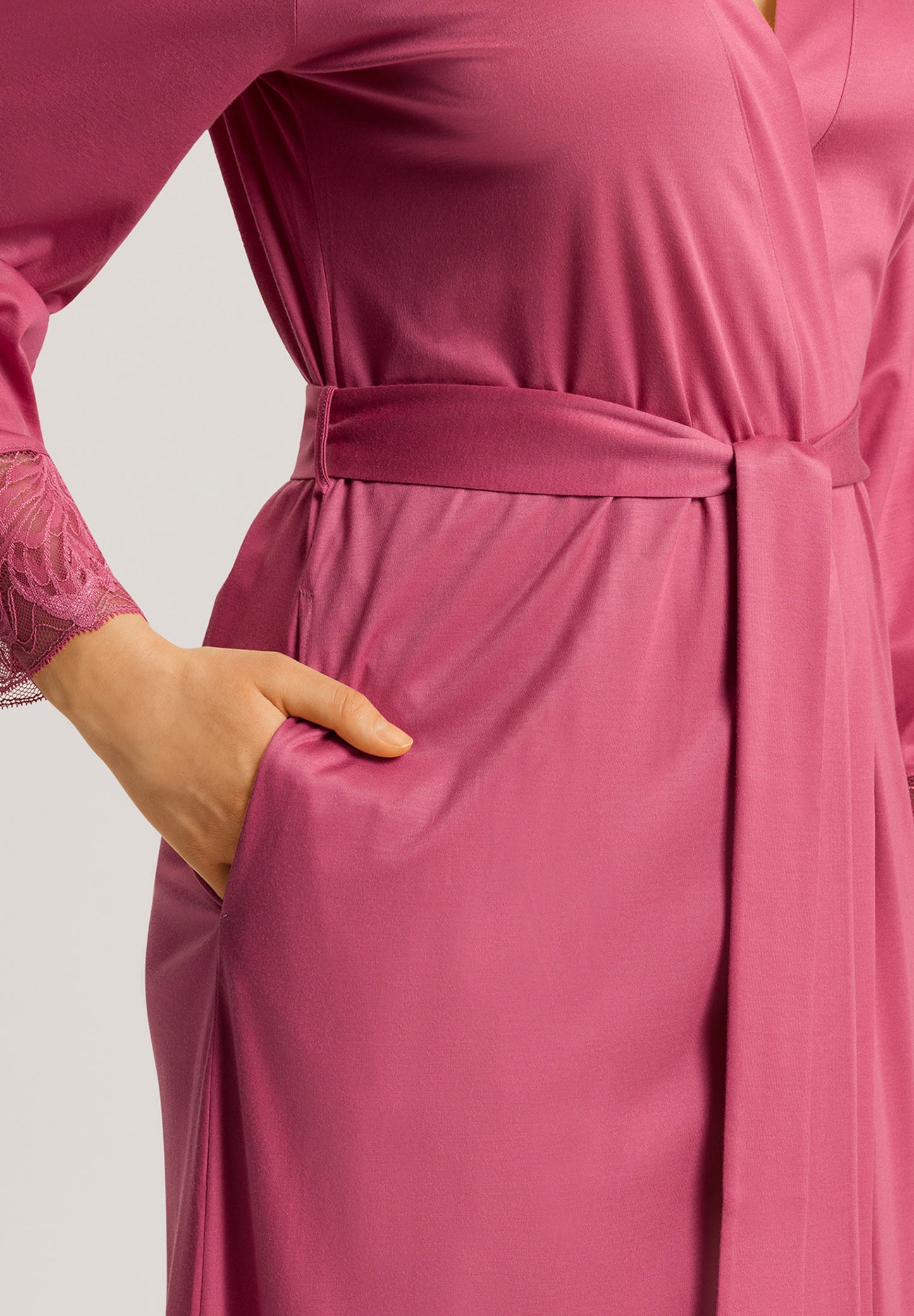 The Eva NW Robe By HANRO In Rose Wine