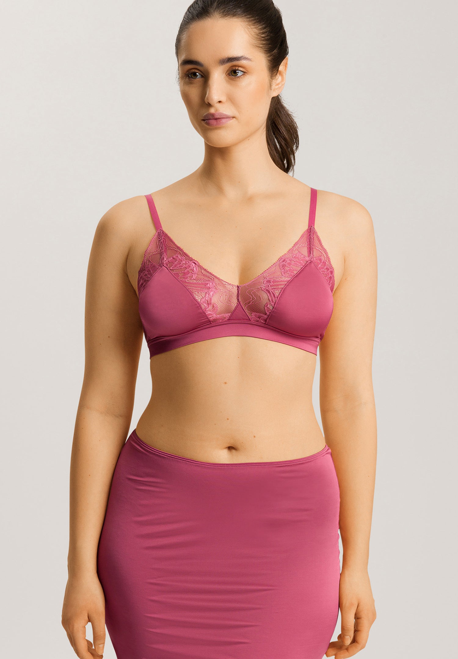 The Eva Soft Cup Bra By HANRO In Rose Wine