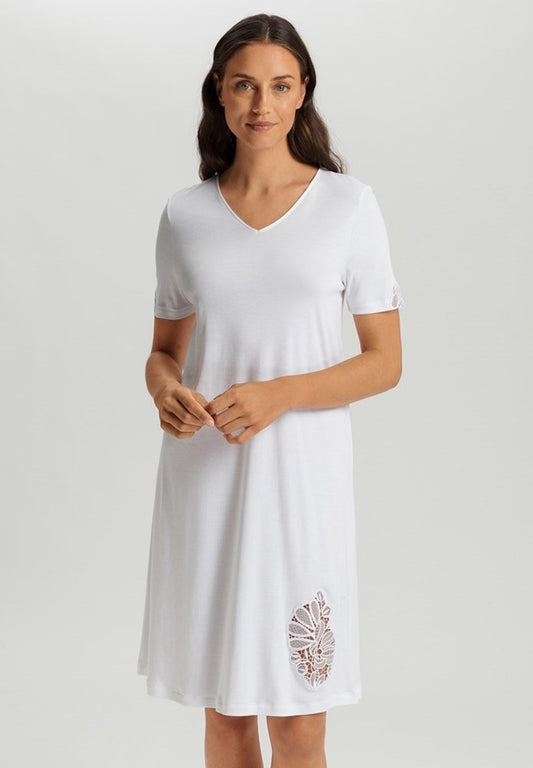 The Belina Nw-S/Slv Nightdress 100 Cm By Hanro In White
