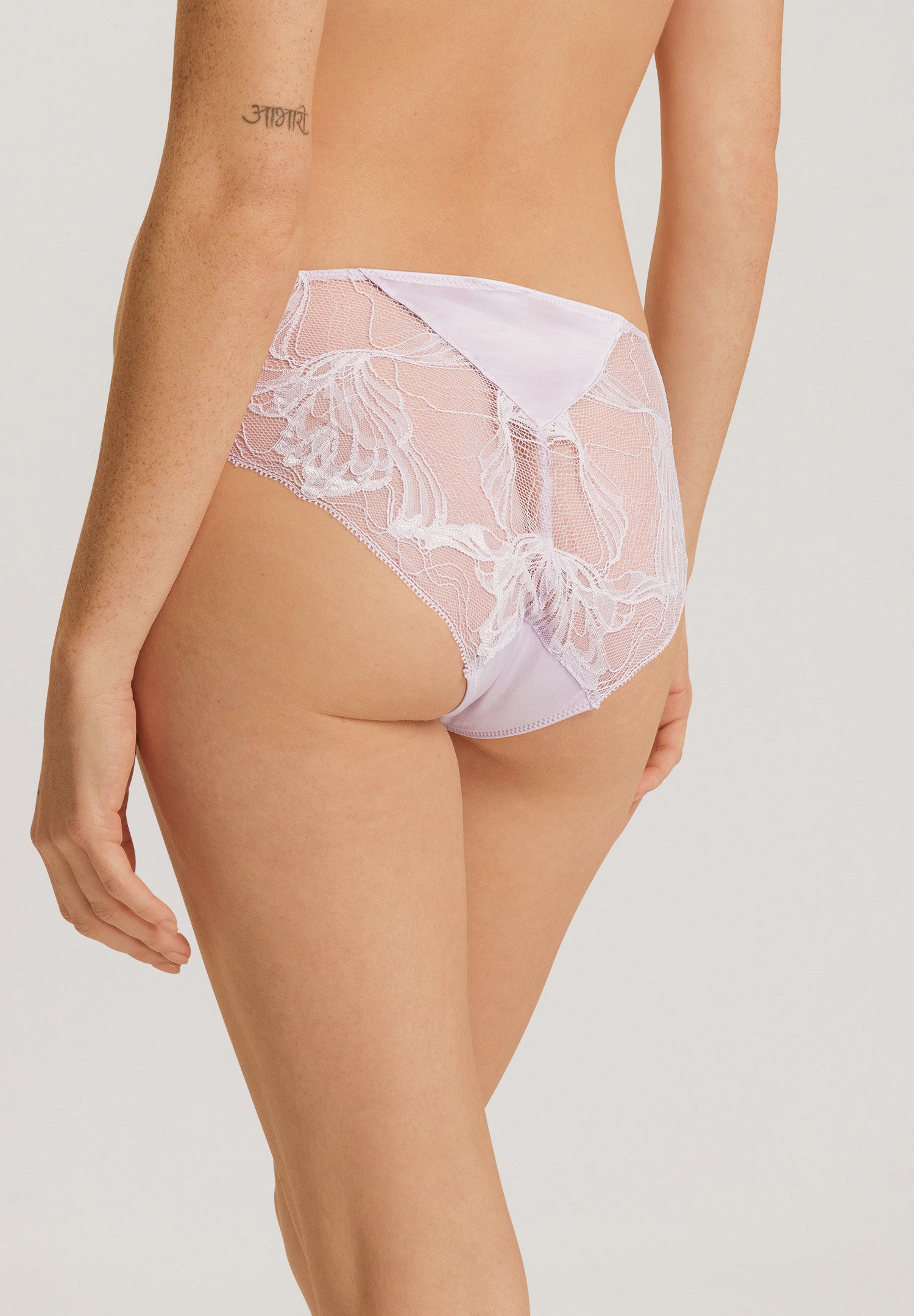 The Eva Mini Briefs By HANRO In Lilac Fog