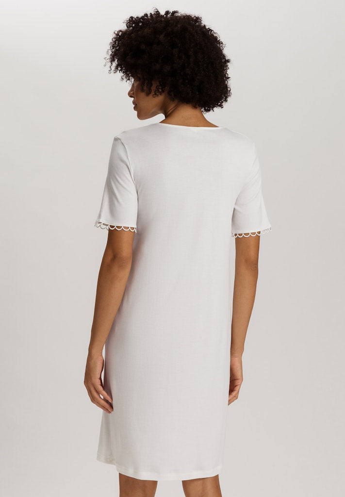 The Anouk Short Sleeve Nightdress By HANRO In Off White