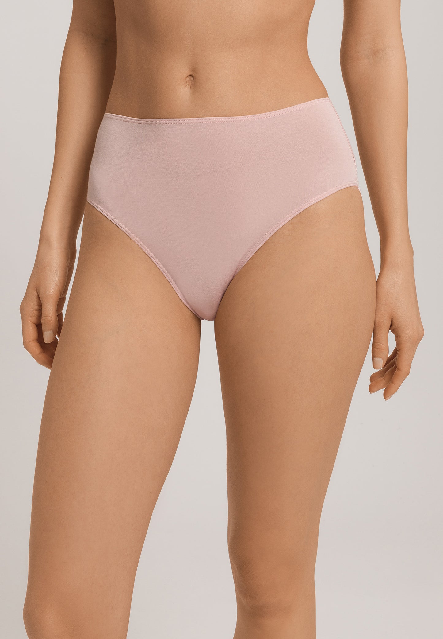 The Dana-Midi Briefs By Hanro in Blush