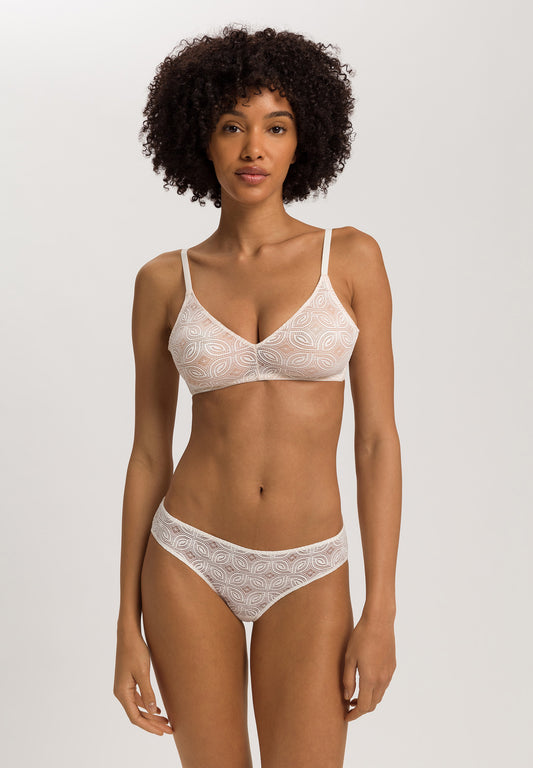 The Ruby-Soft Cup Bra By Hanro in Misty White