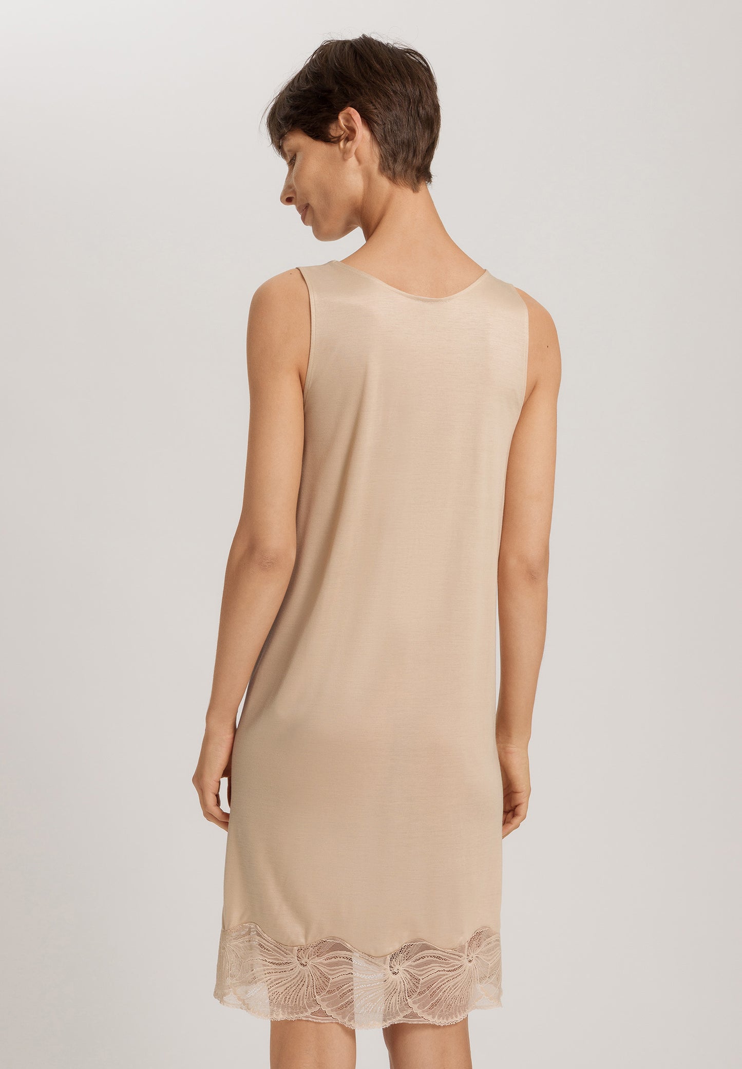 The Lilith Nw-Sleeveless Nightdress 95Cm By Hanro in Coffee Quartz