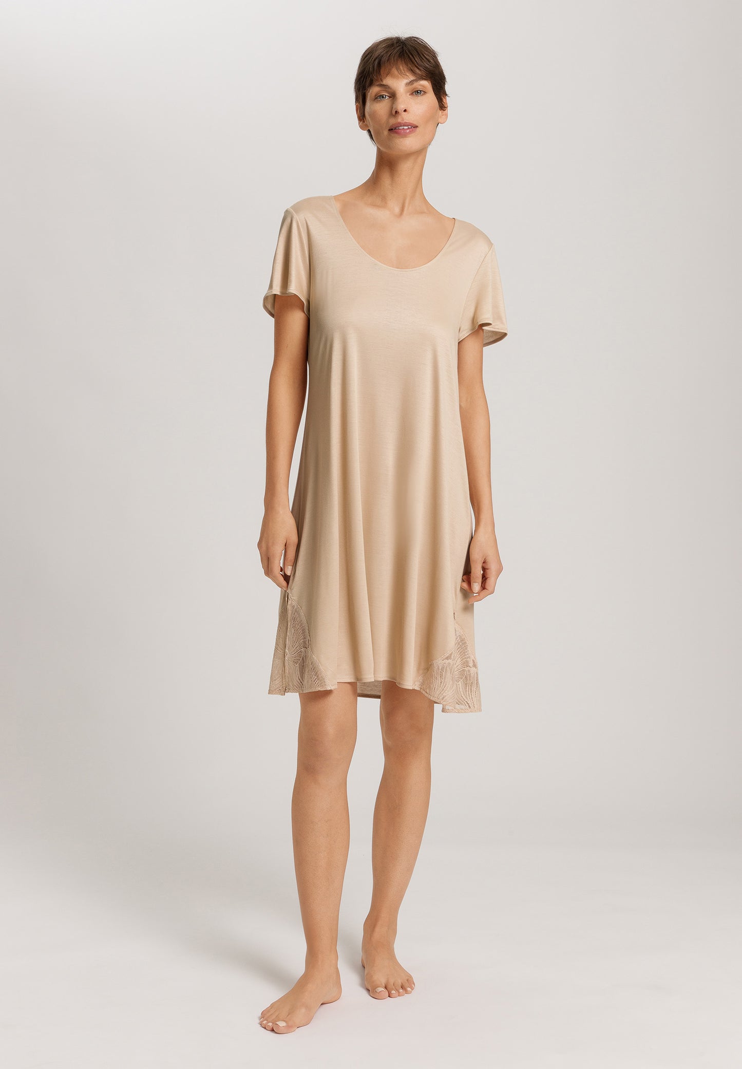 The Lilith Nw-Short Sleeve Nightdress 95Cm By Hanro in Coffee Quartz