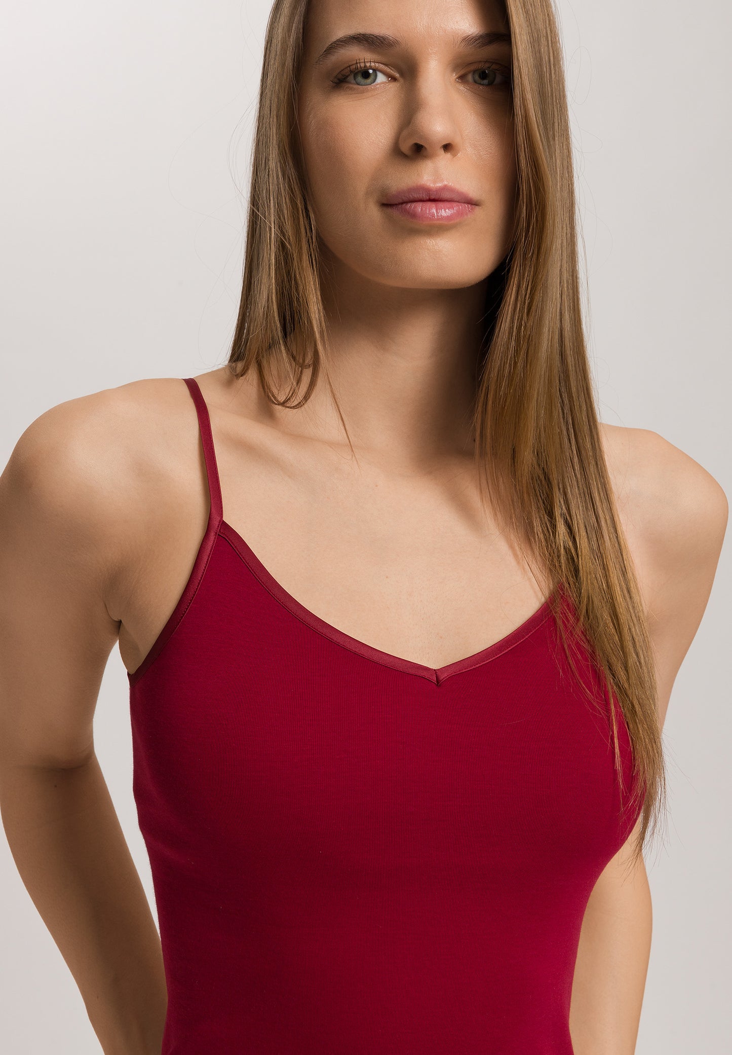 The Cotton Seamless-Spaghetti Top Padded By Hanro in Red Dahlia