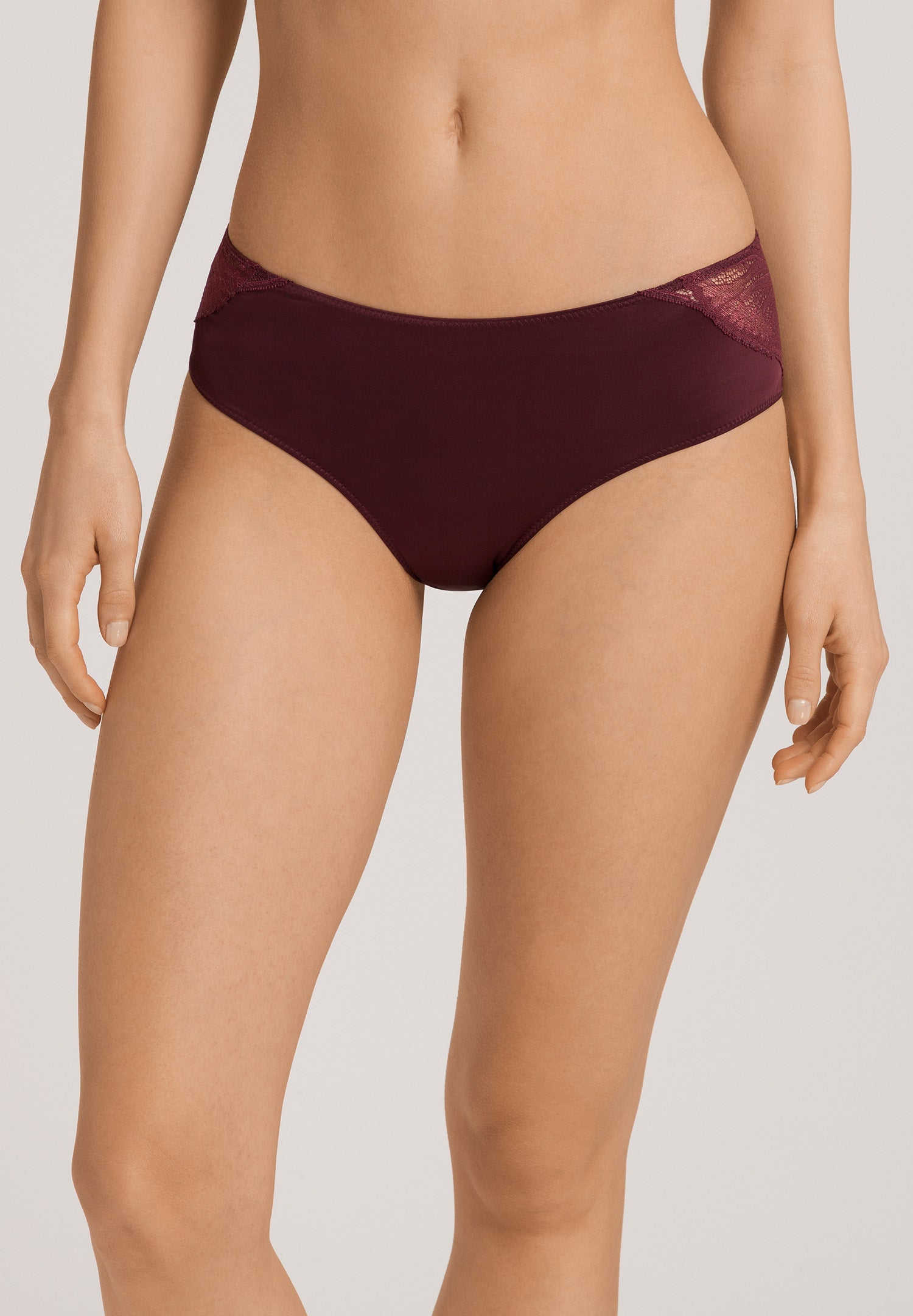 The Lilith-Midi Briefs By Hanro in Vivid Brown
