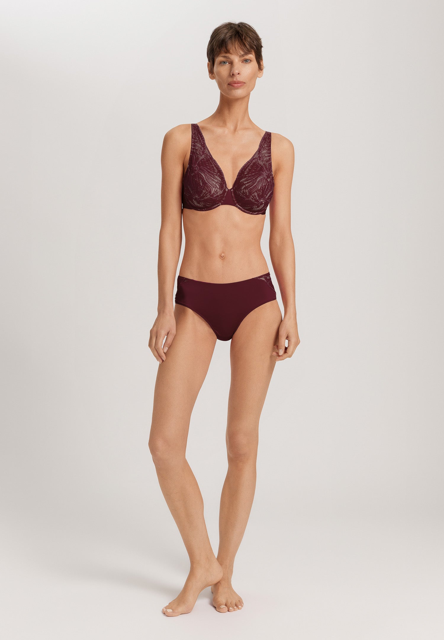 The Lilith-Midi Briefs By Hanro in Vivid Brown