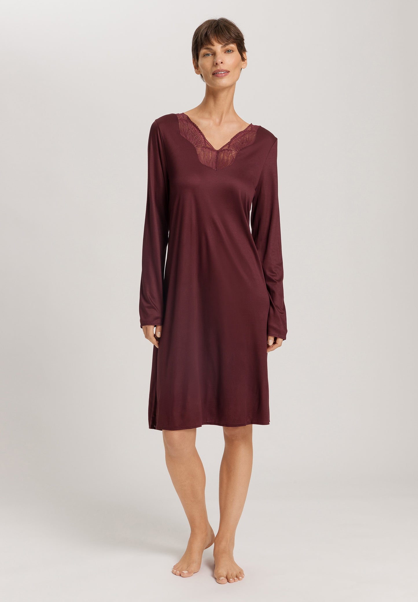 The Lilith Nw-L/Slv Nightdress 100Cm By Hanro in Vivid Brown