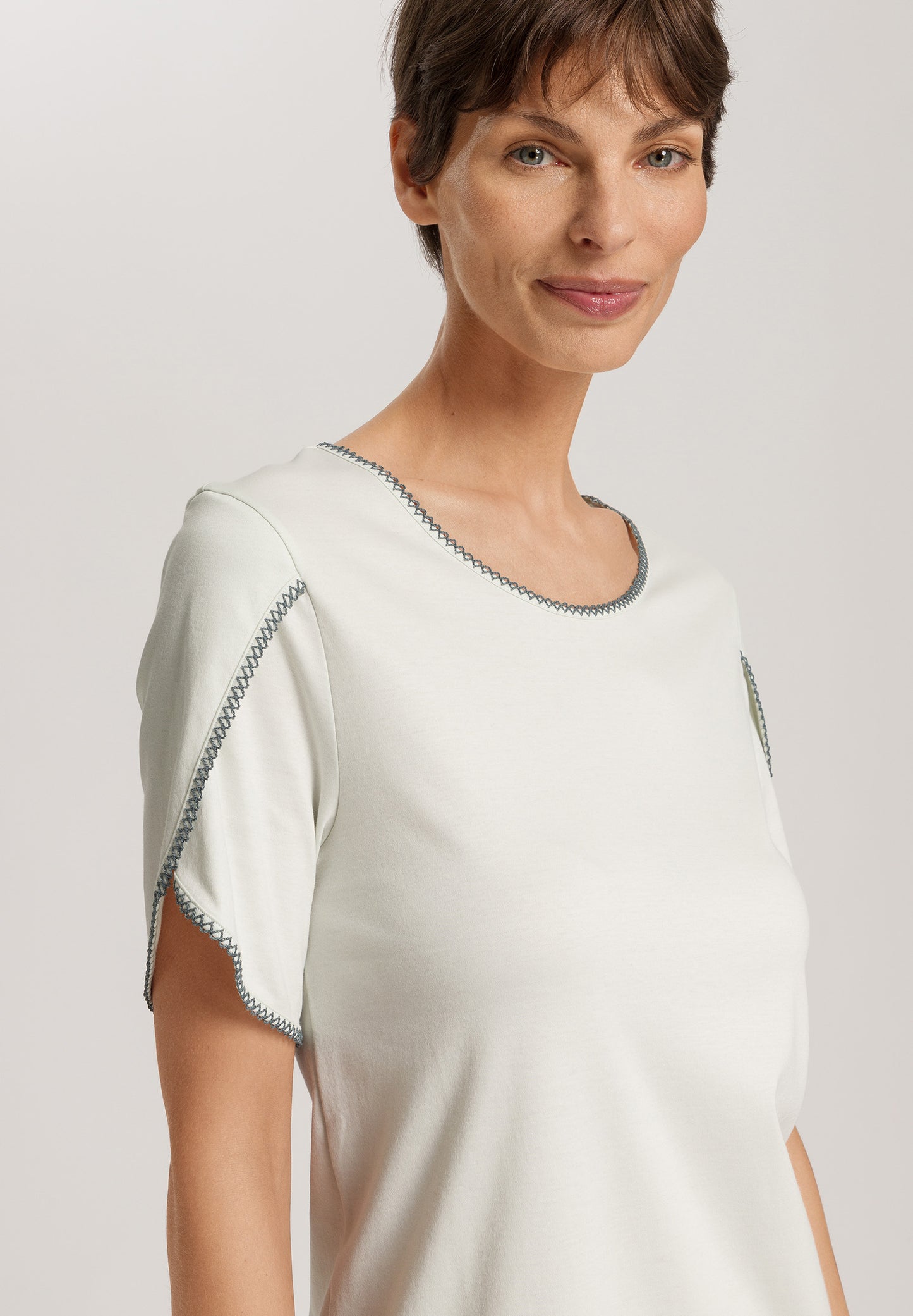 The Una-S/Slv Nightdress 90Cm By Hanro in Green Beryl