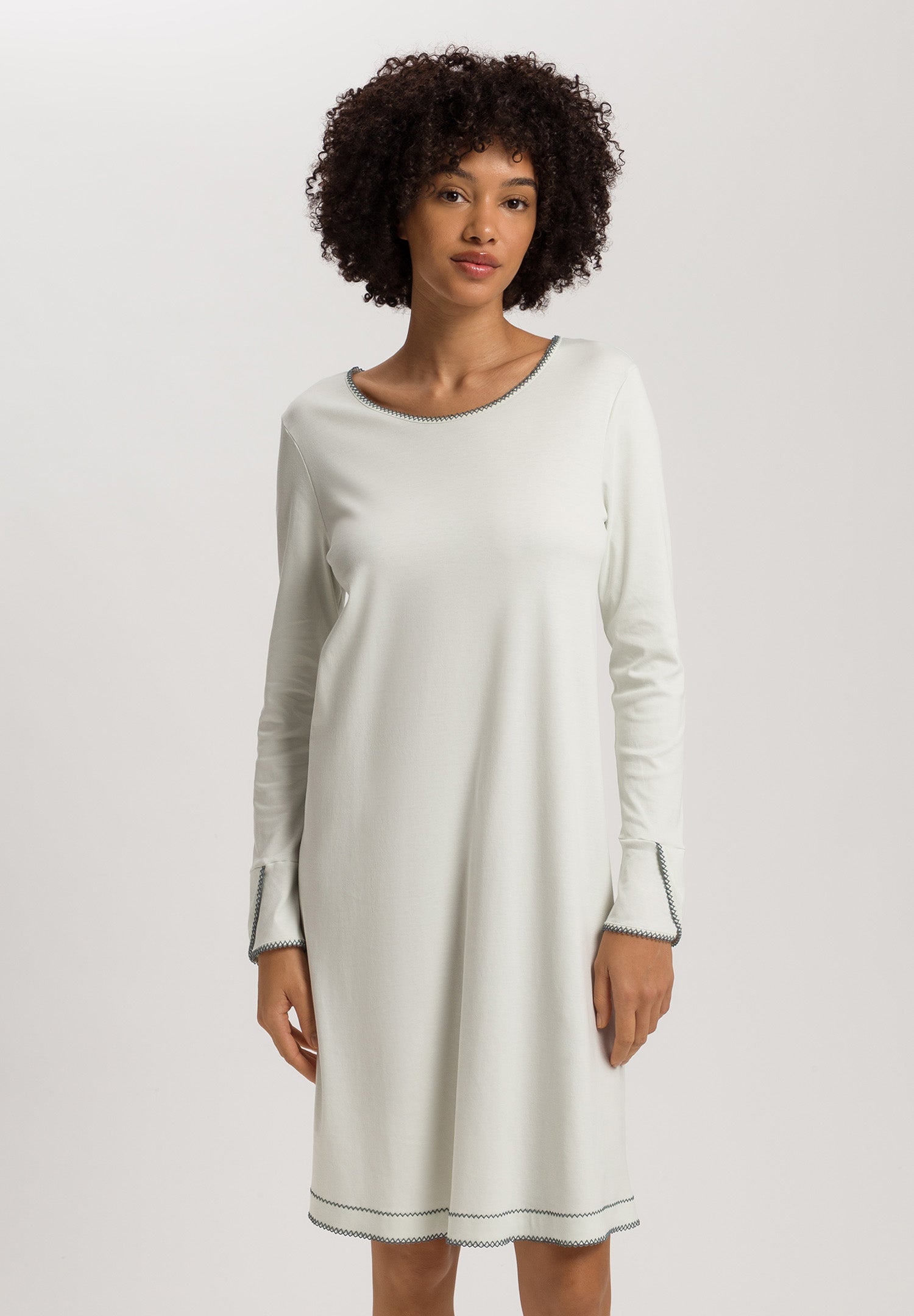 The Una-L/Slv Nightdress 100Cm By Hanro in Green Beryl