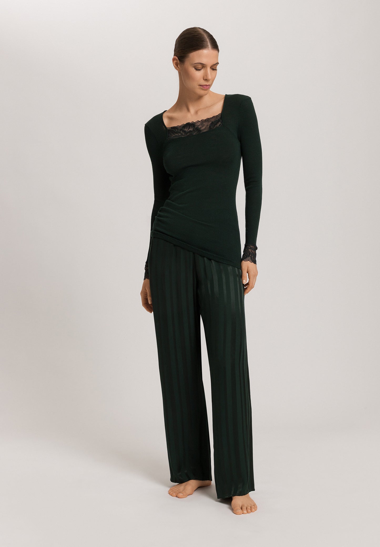 The Celeste-L/Slv Shirt By Hanro in Dark Malachite