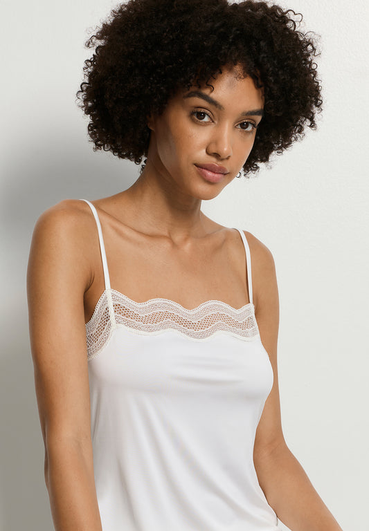 Cira-Spaghetti Top