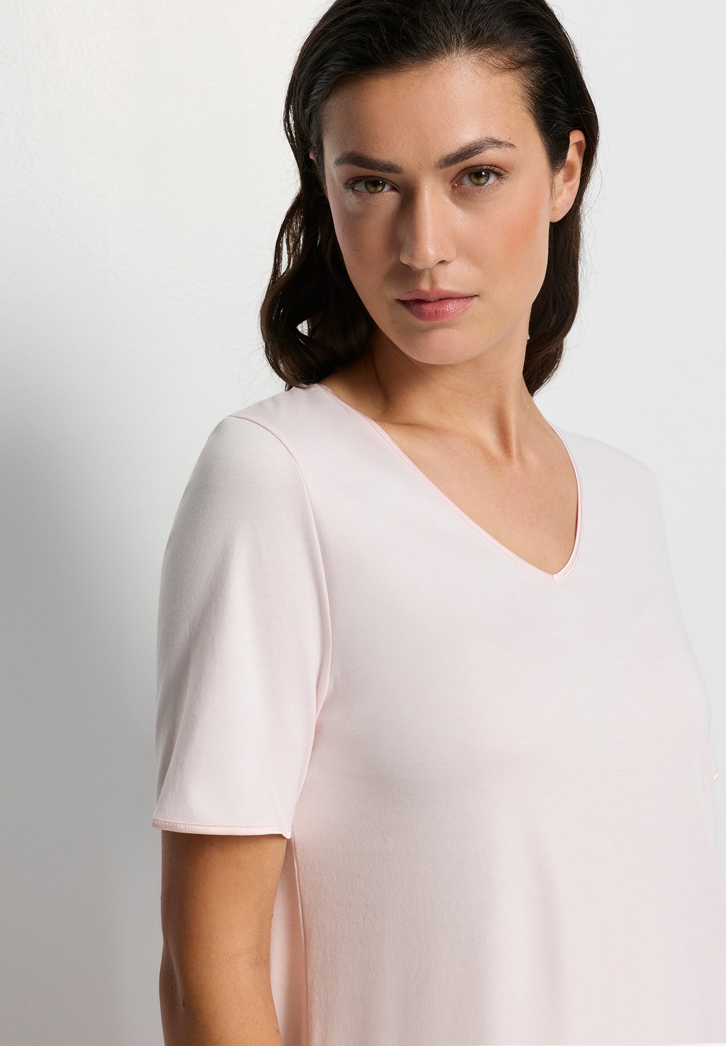 The Cotton Silk-S/Slv Nightdress 90Cm by HANRO in Honeydew